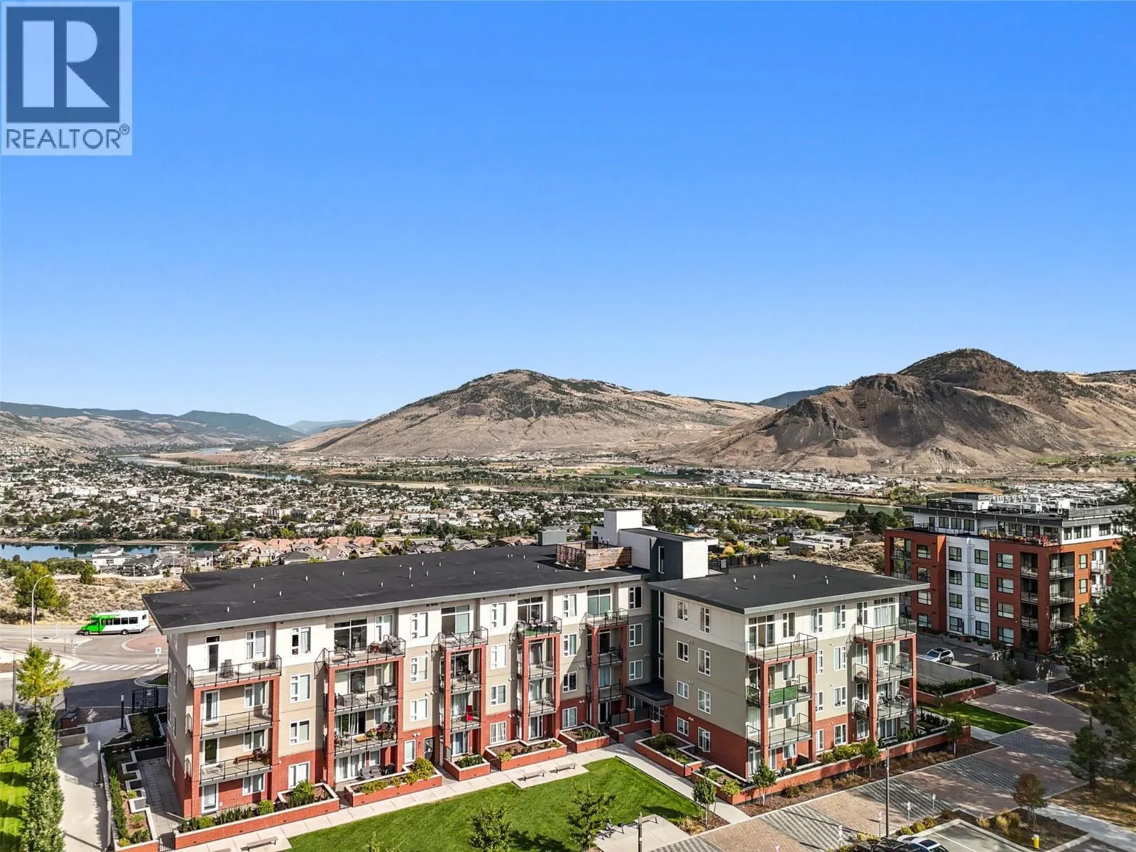 885 University Drive Unit# 308