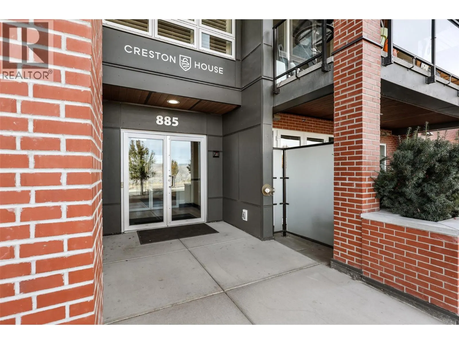 885 University Drive Unit# 308