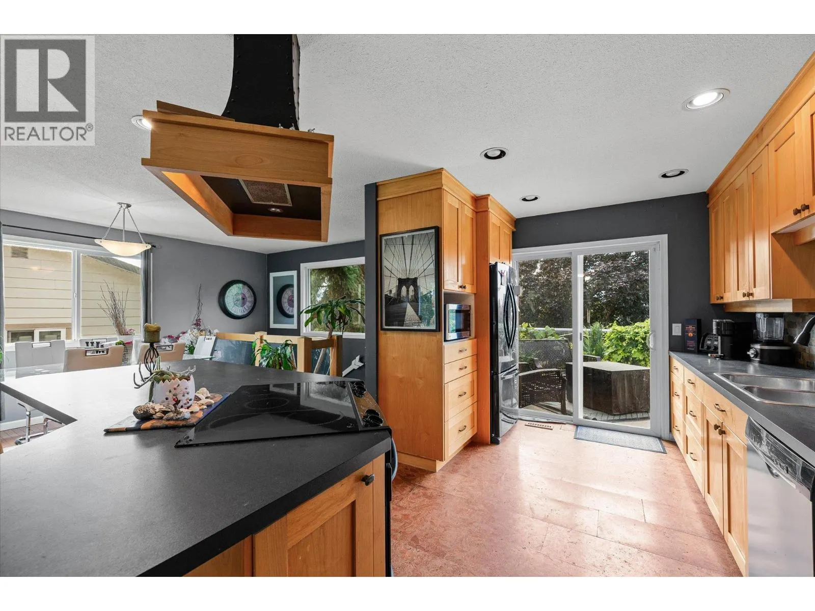 1234 Oswell Drive