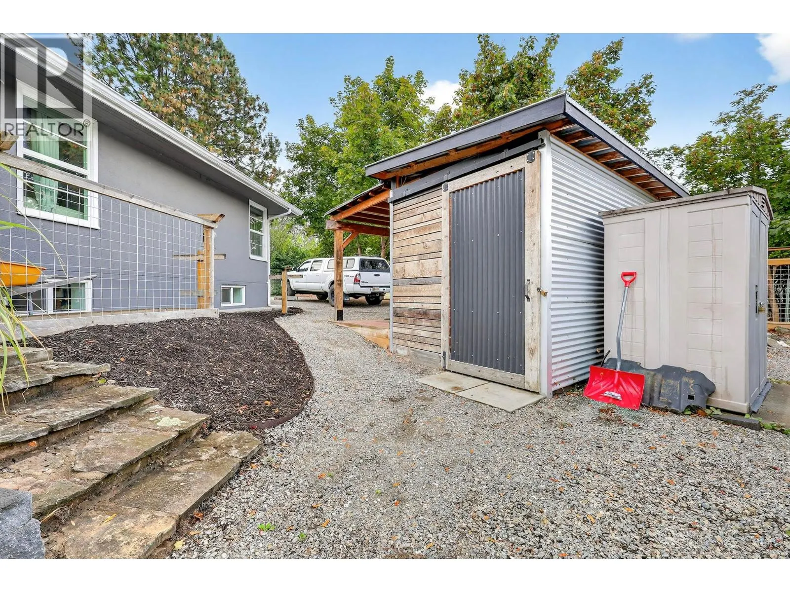 1230 Ridgeway Drive