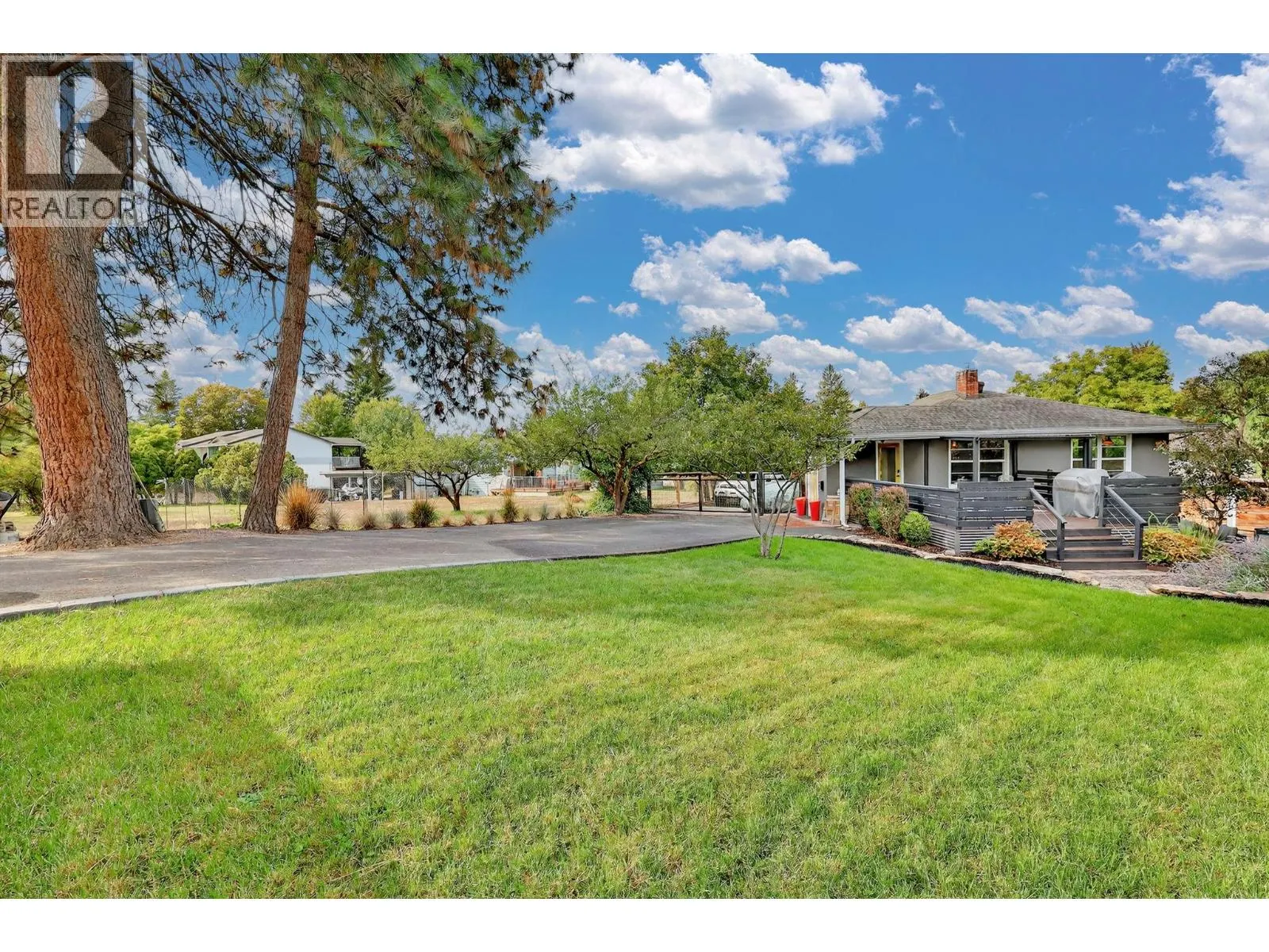 1230 Ridgeway Drive