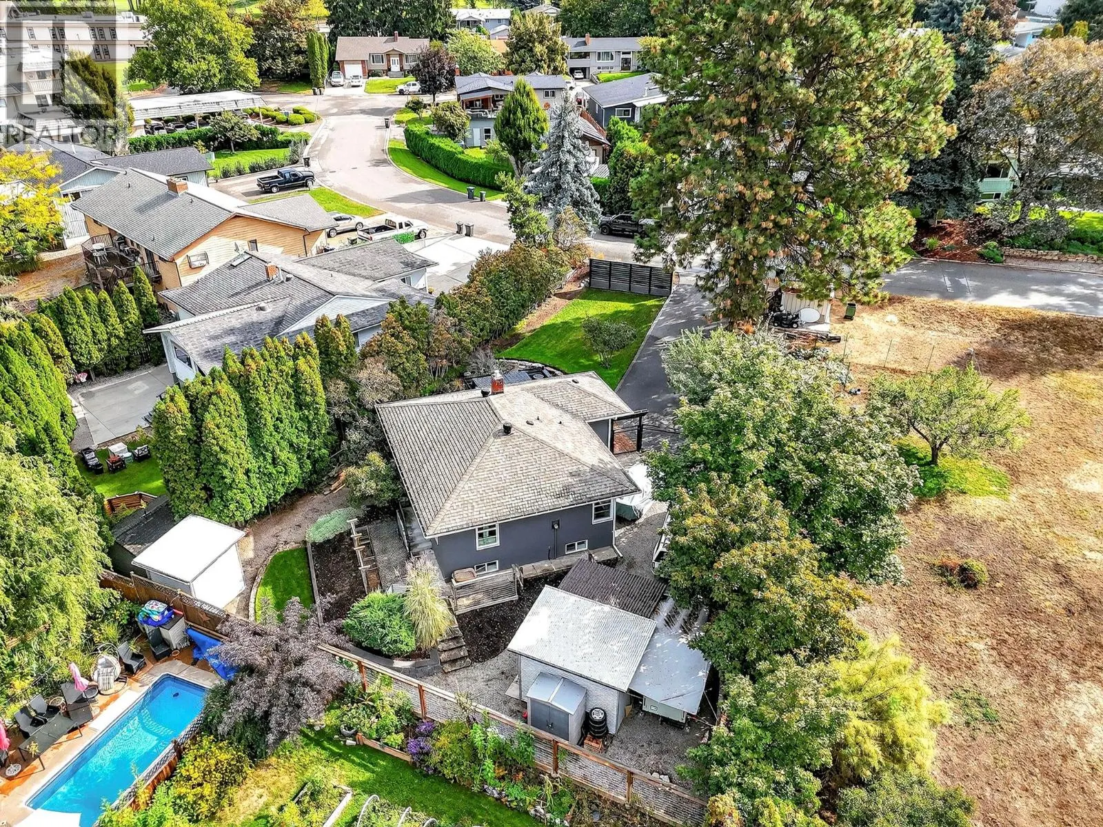 1230 Ridgeway Drive