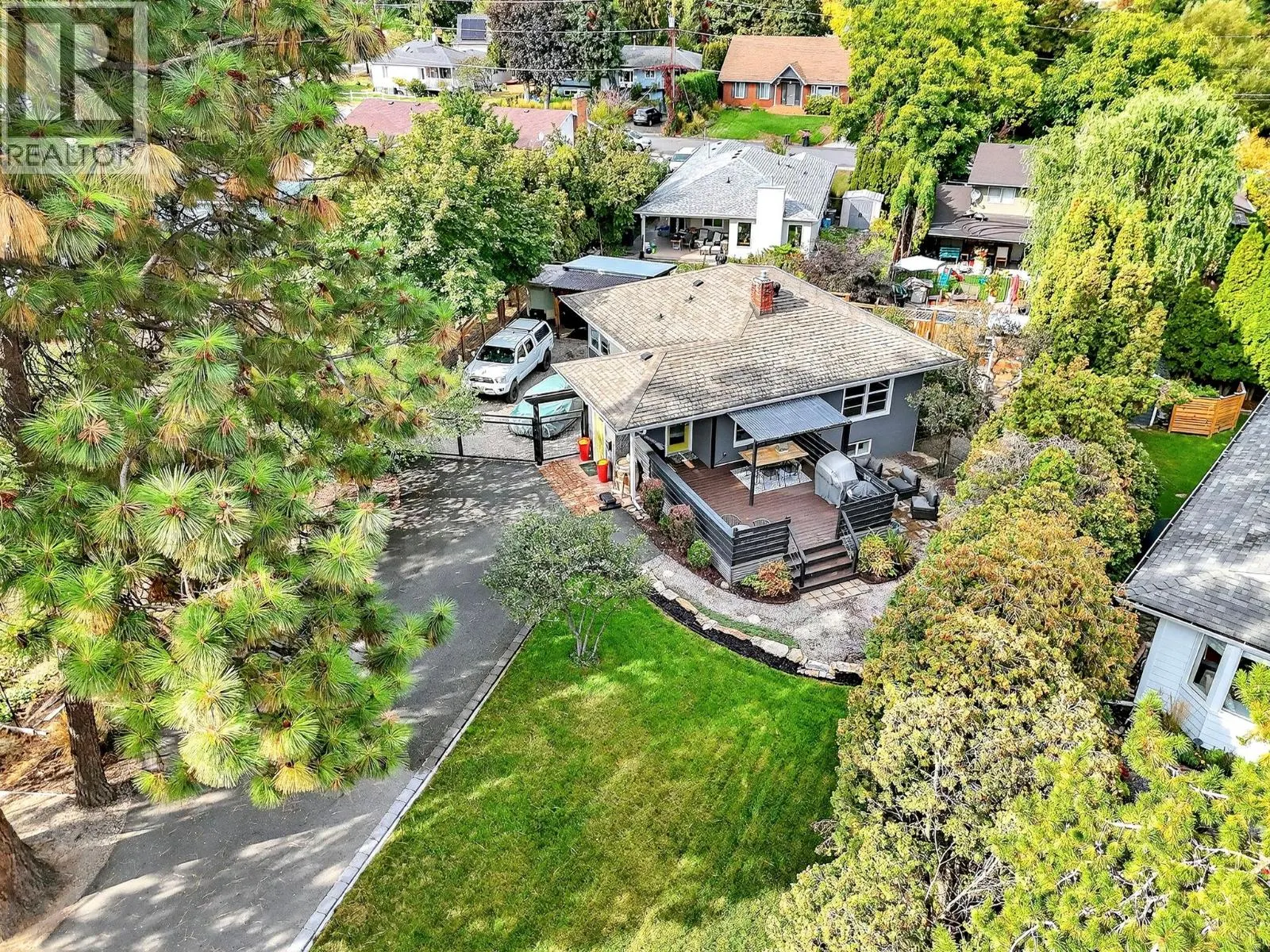 1230 Ridgeway Drive