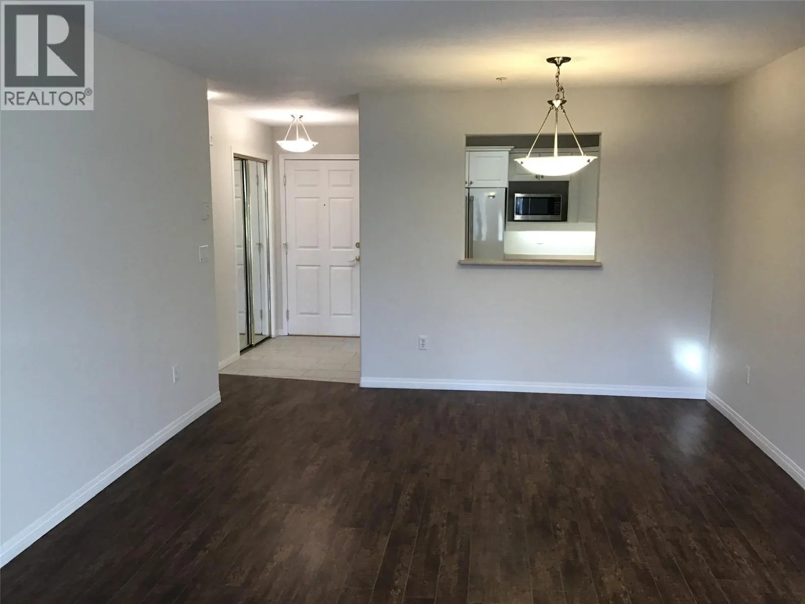 120 VERNON Avenue Unit# 209