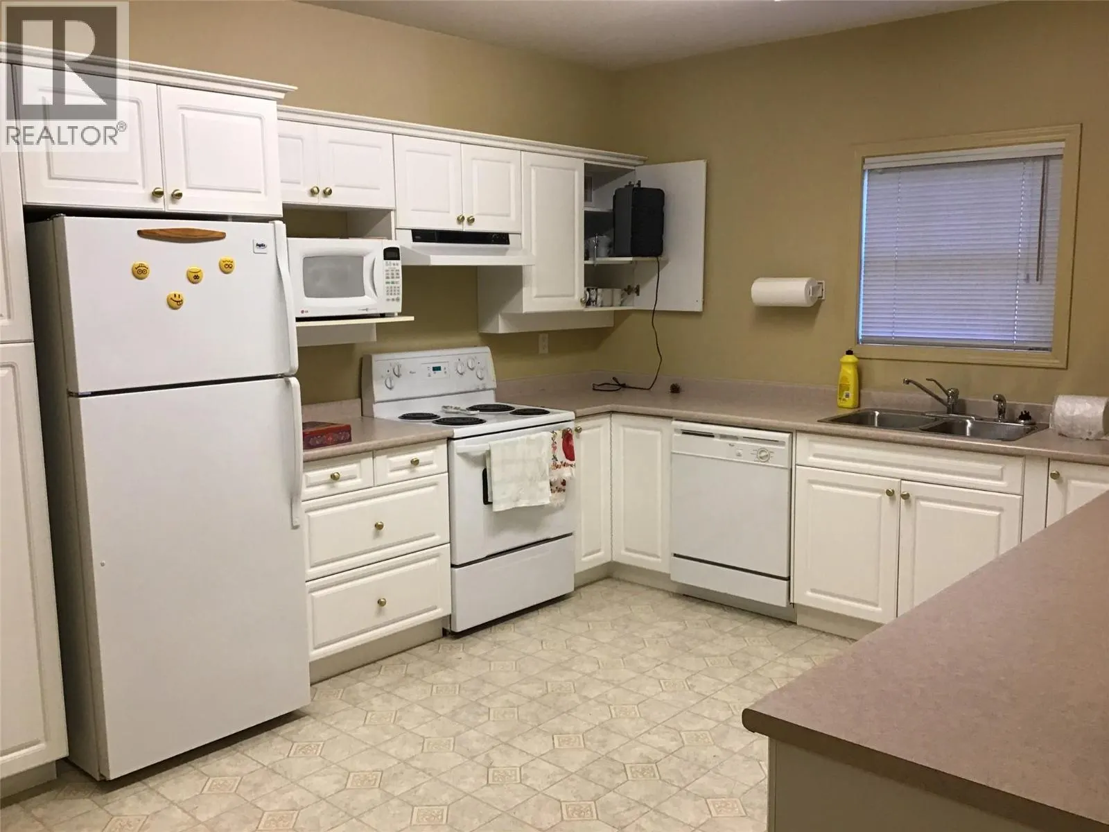 120 VERNON Avenue Unit# 209