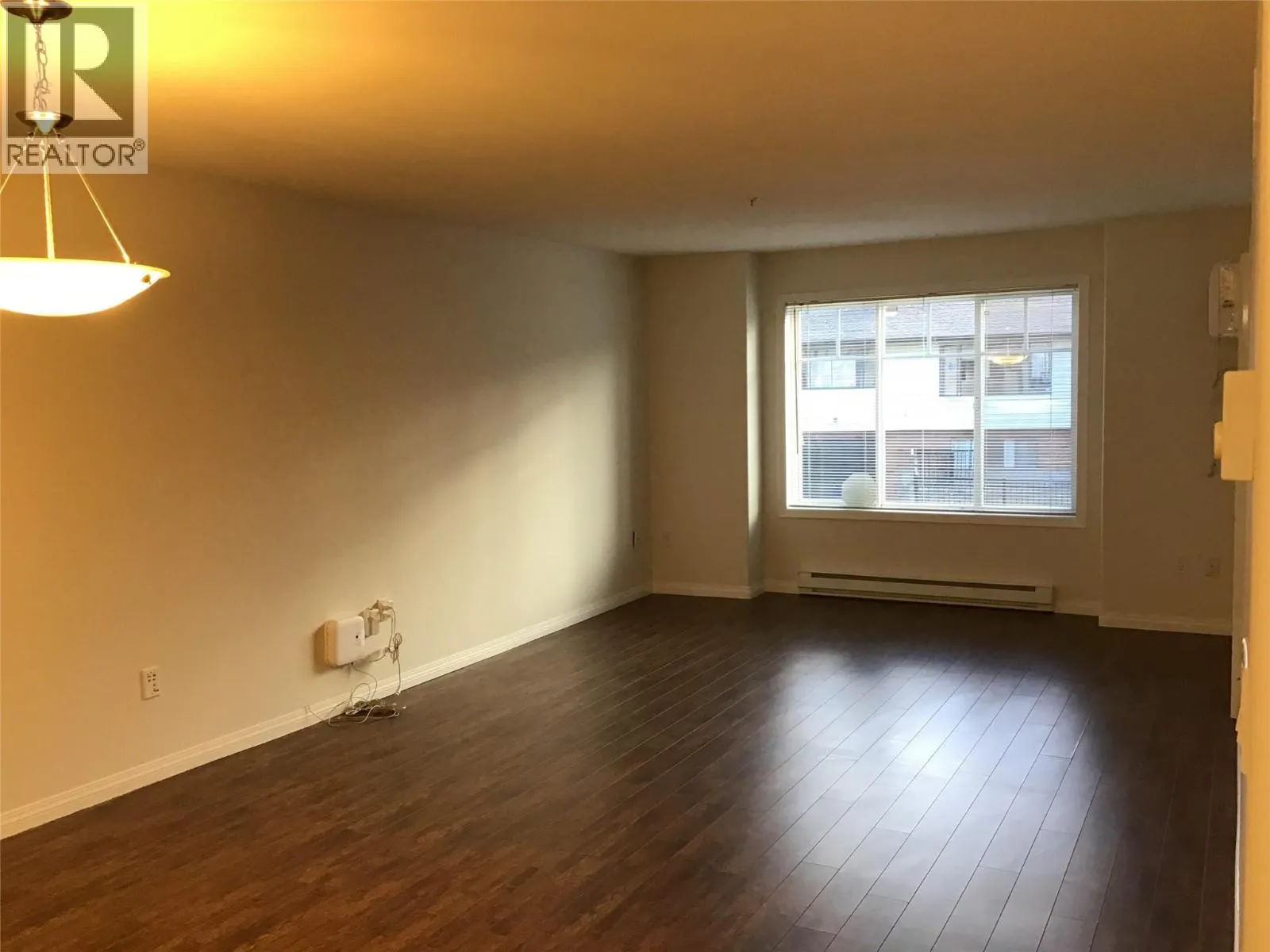 120 VERNON Avenue Unit# 209