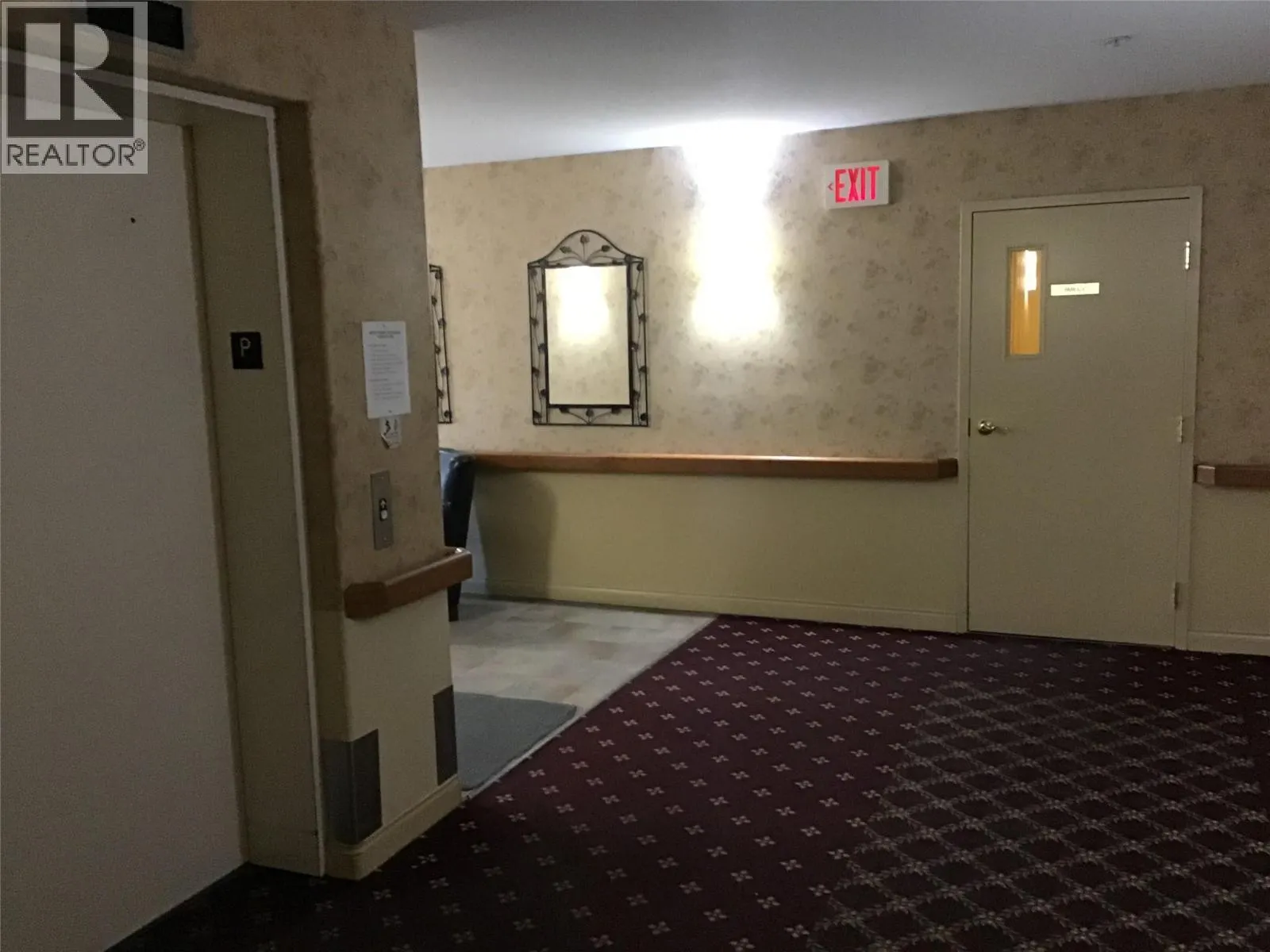 120 VERNON Avenue Unit# 209