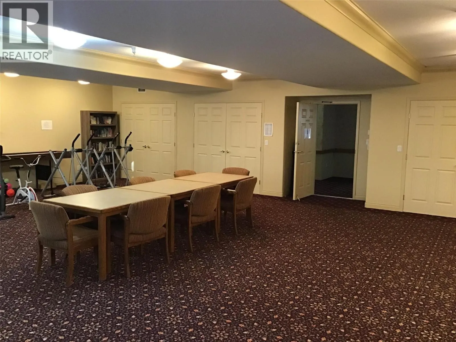 120 VERNON Avenue Unit# 209