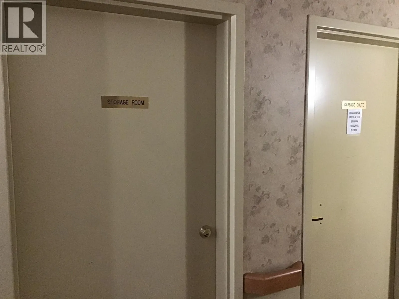 120 VERNON Avenue Unit# 209