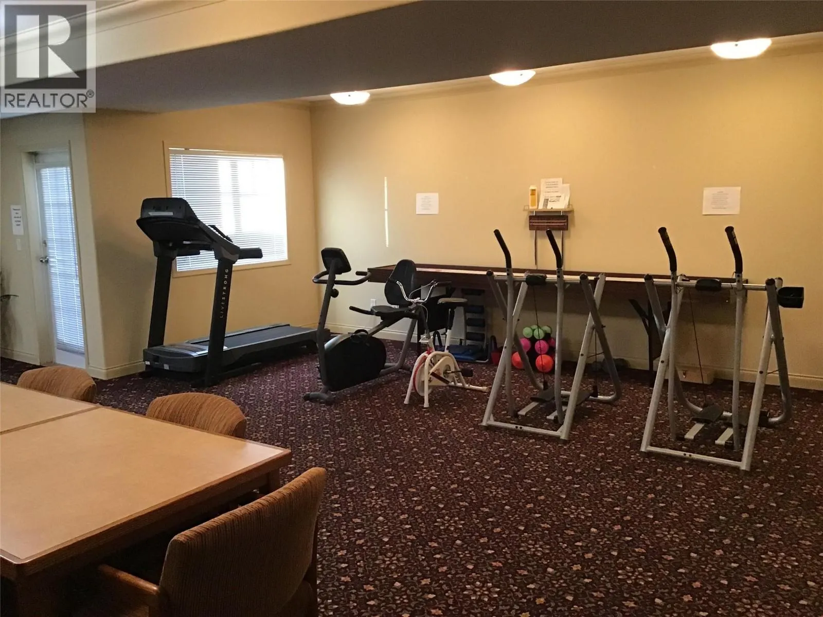 120 VERNON Avenue Unit# 209