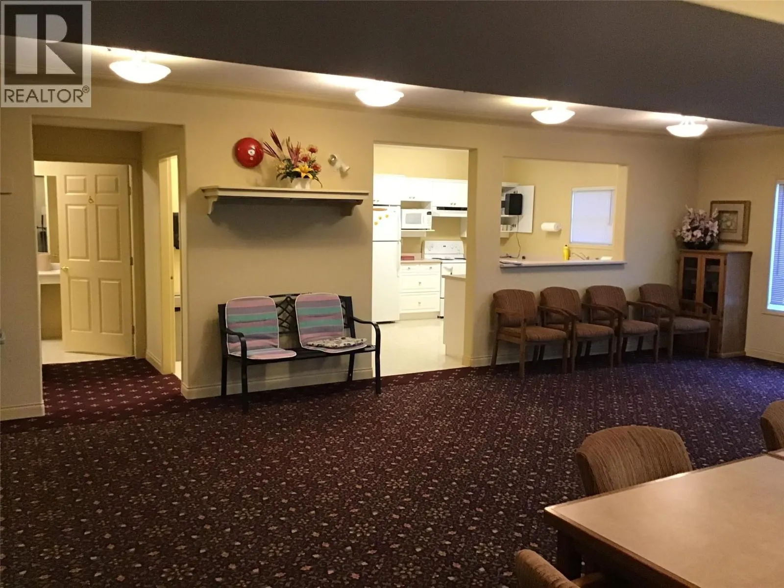 120 VERNON Avenue Unit# 209