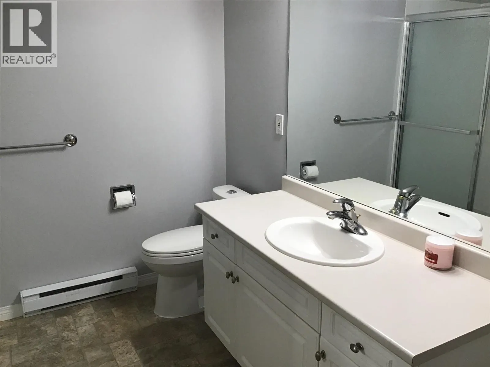120 VERNON Avenue Unit# 209
