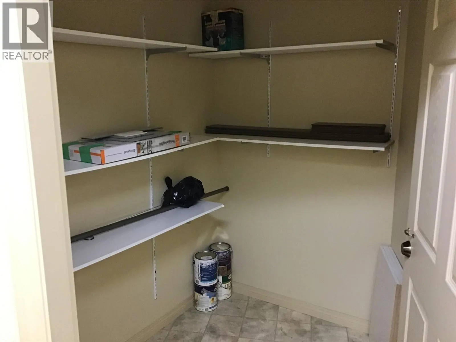 120 VERNON Avenue Unit# 209