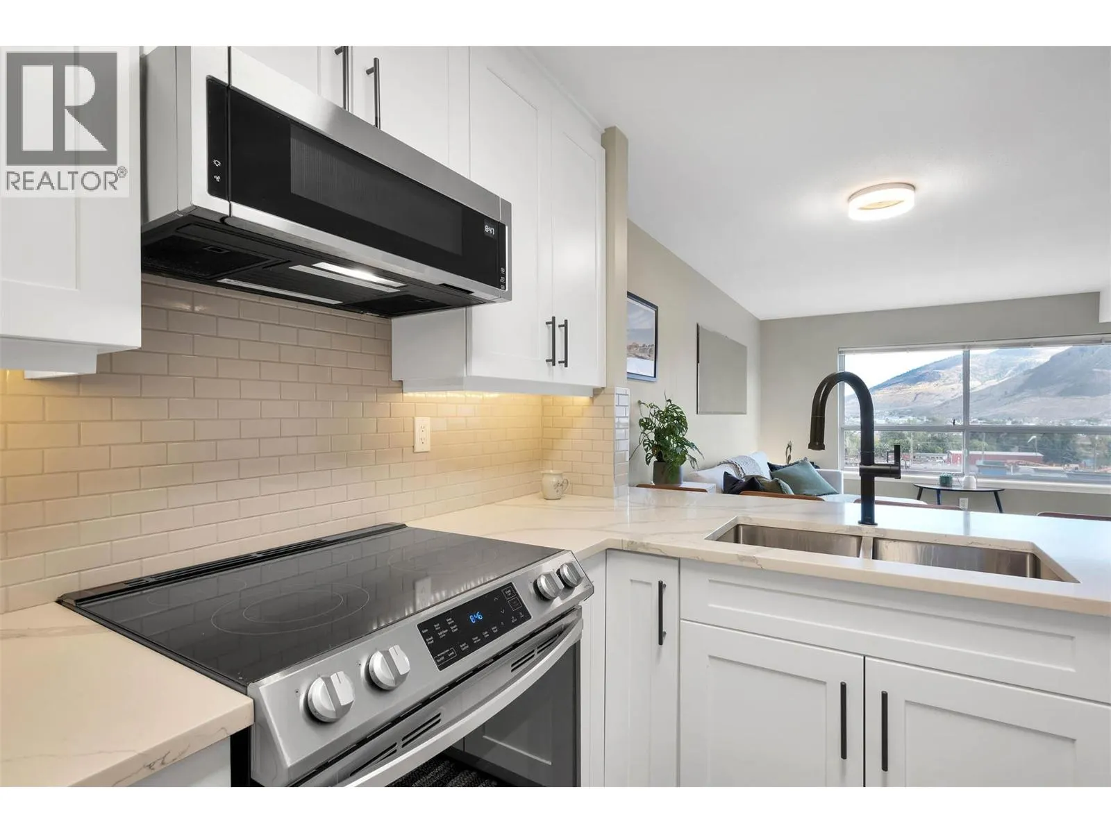 629 Lansdowne Street Unit# 402