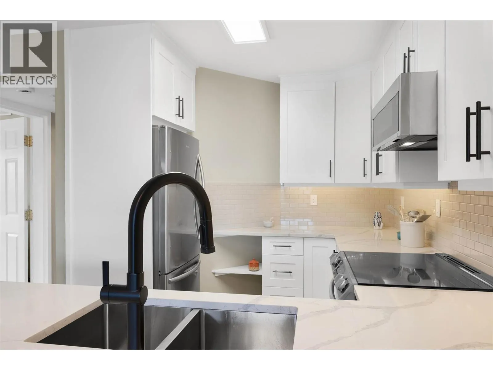 629 Lansdowne Street Unit# 402