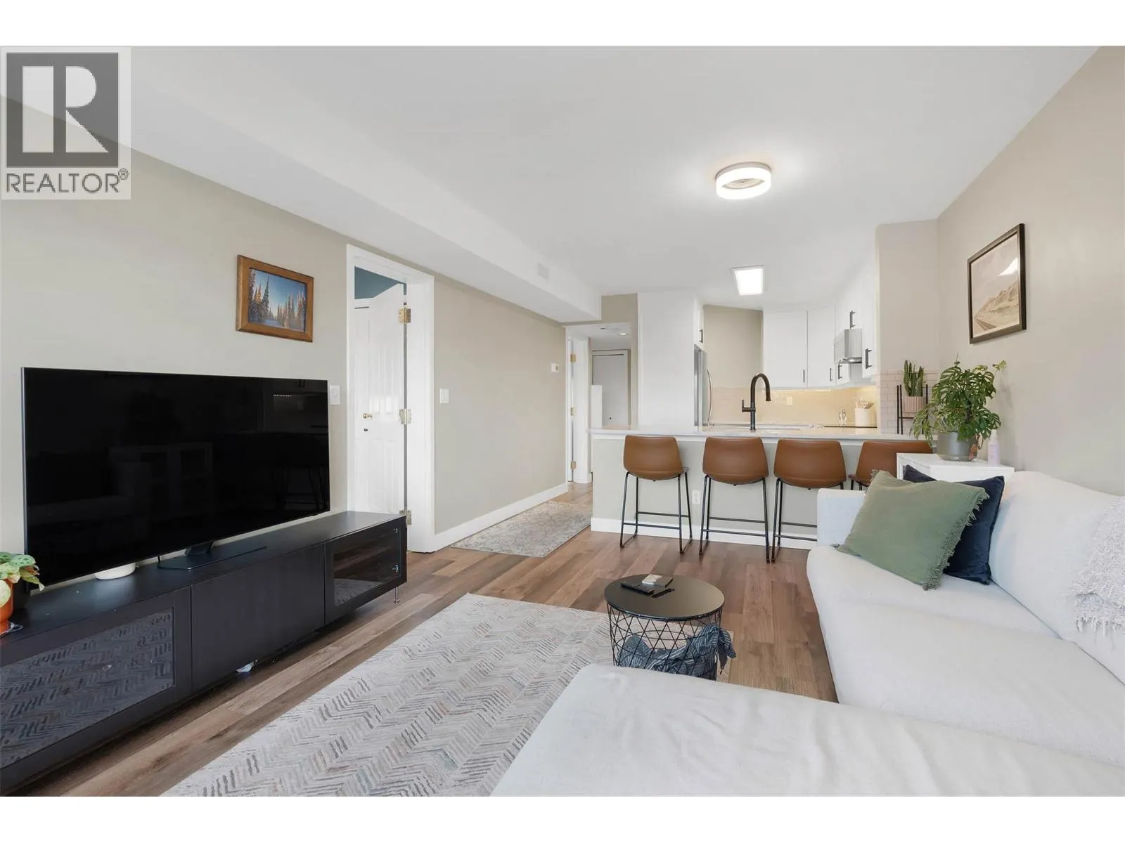 629 Lansdowne Street Unit# 402