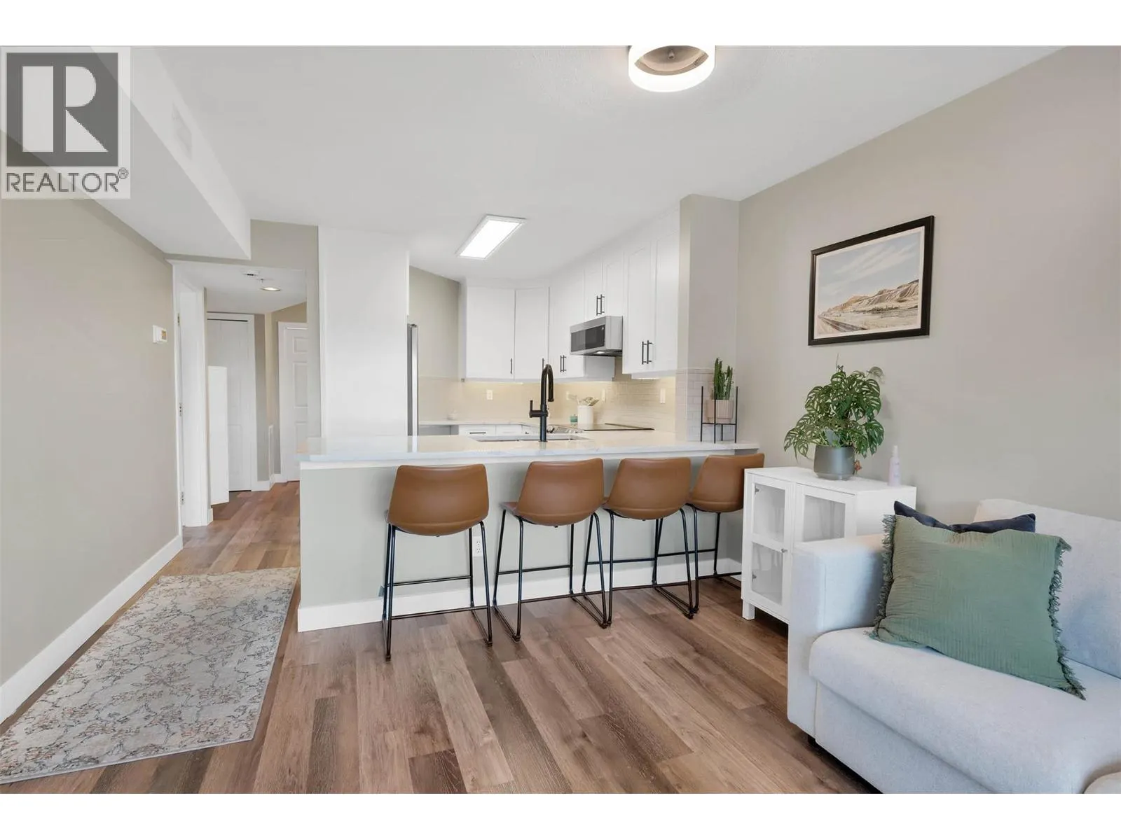 629 Lansdowne Street Unit# 402
