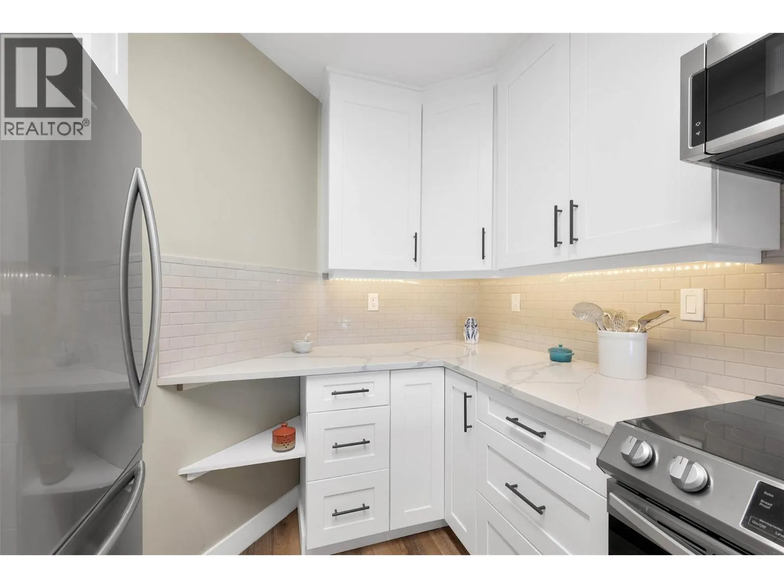 629 Lansdowne Street Unit# 402