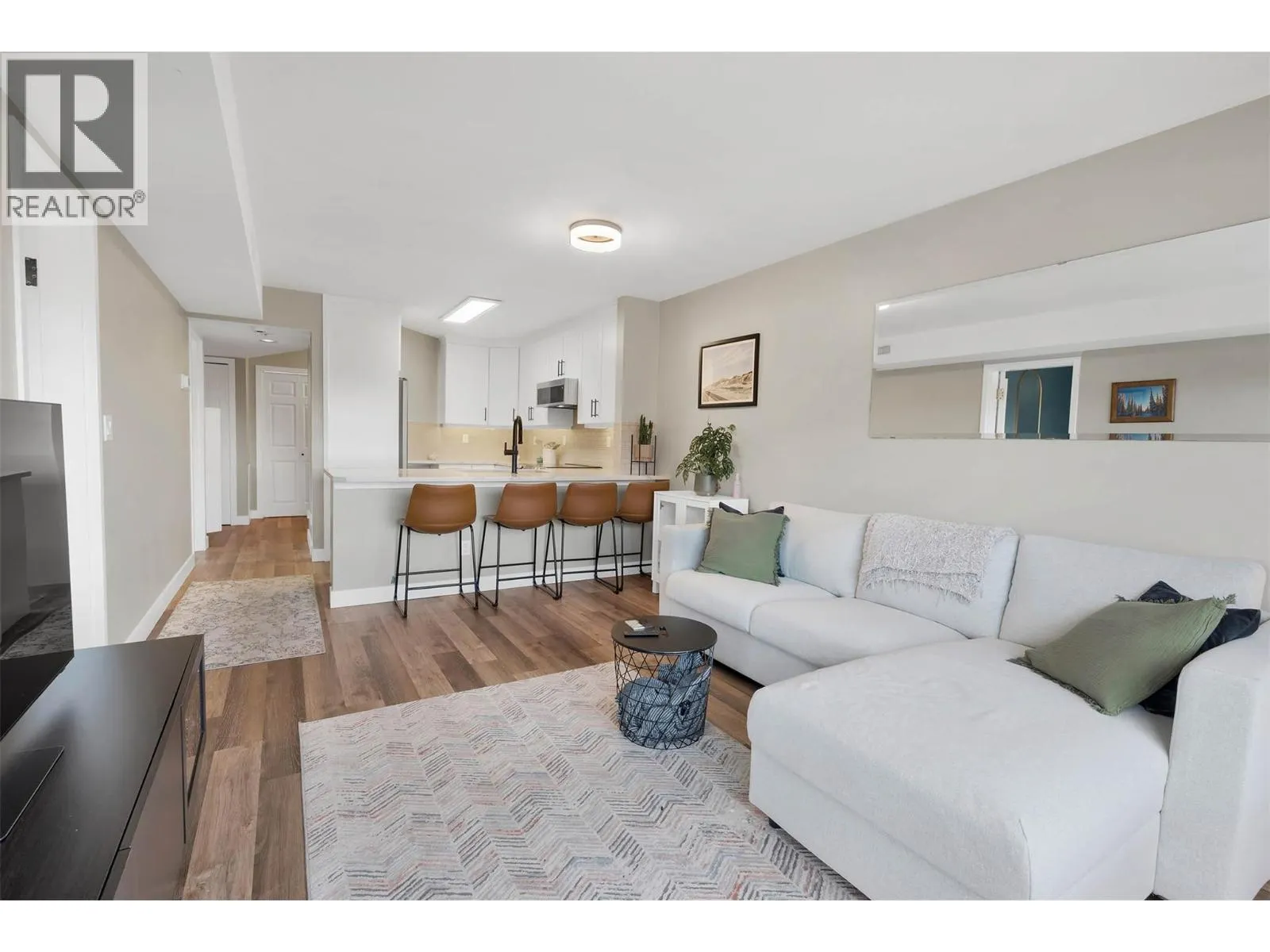 629 Lansdowne Street Unit# 402
