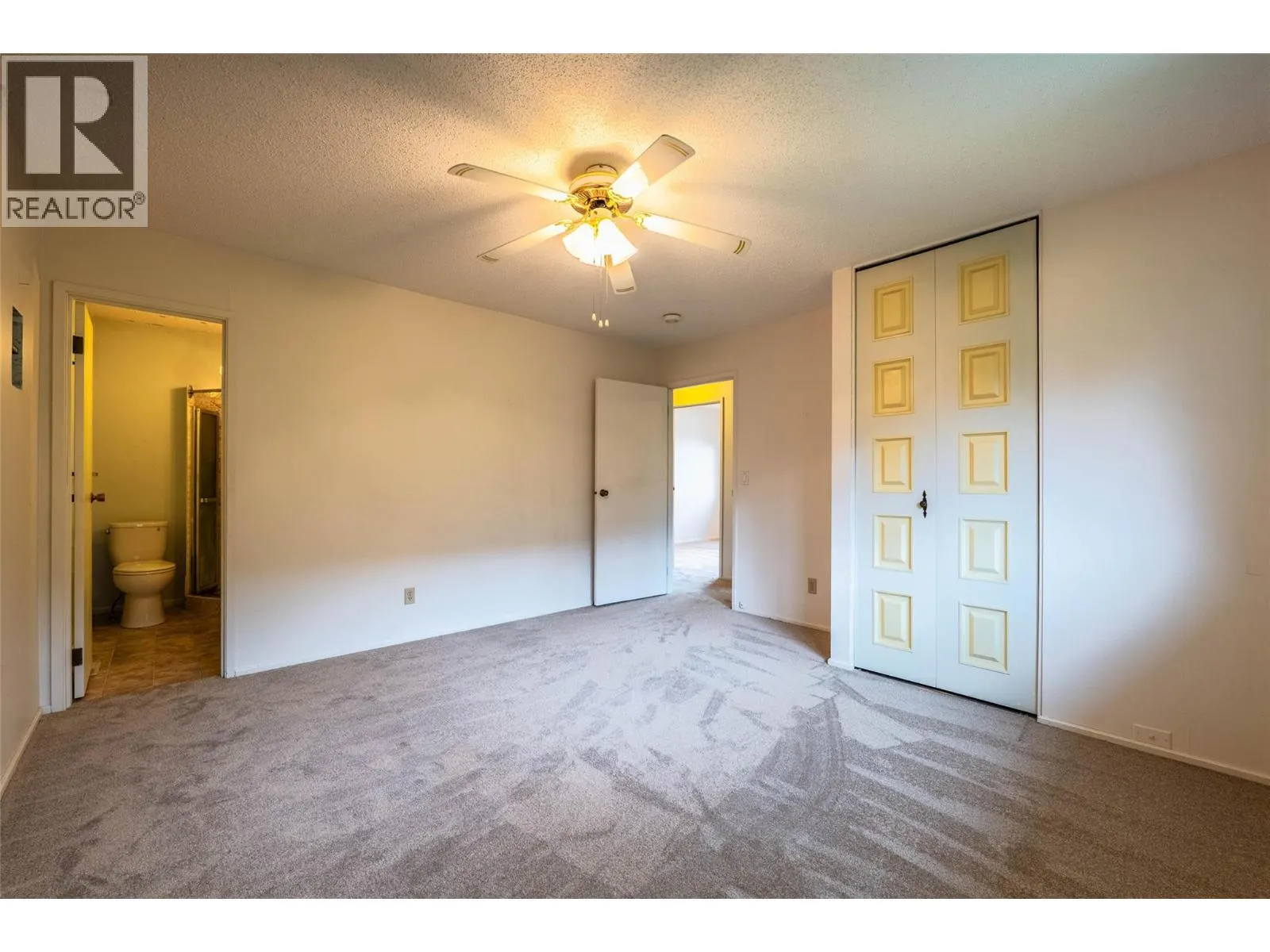 1709 Slocan Crescent