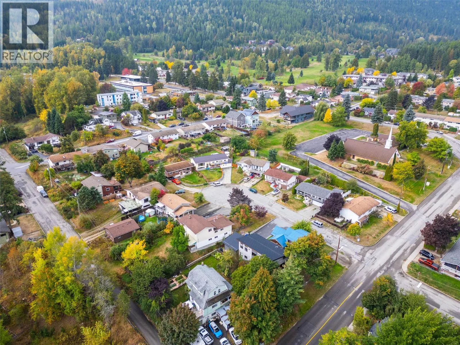 1709 Slocan Crescent