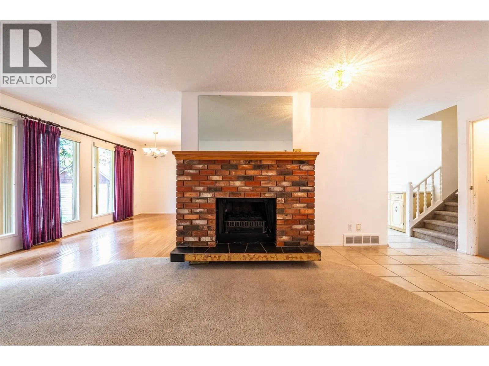 1709 Slocan Crescent