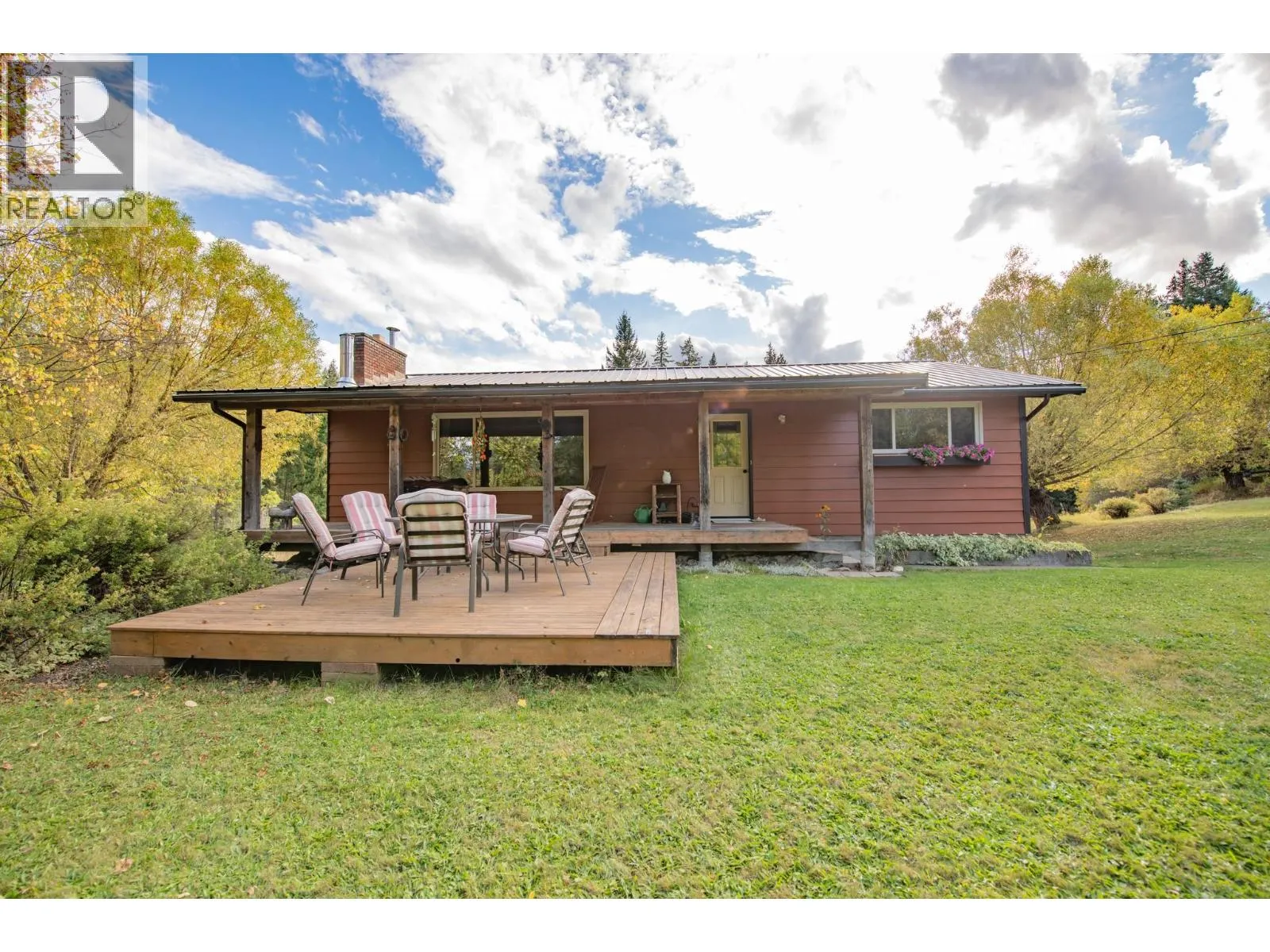 3144 Creighton Valley Road