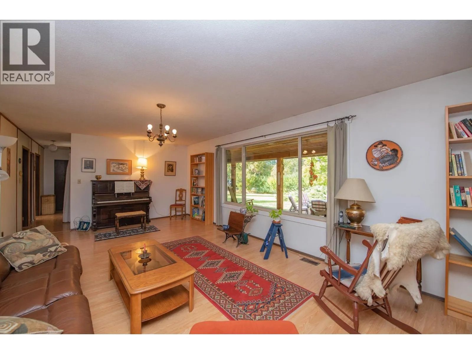 3144 Creighton Valley Road