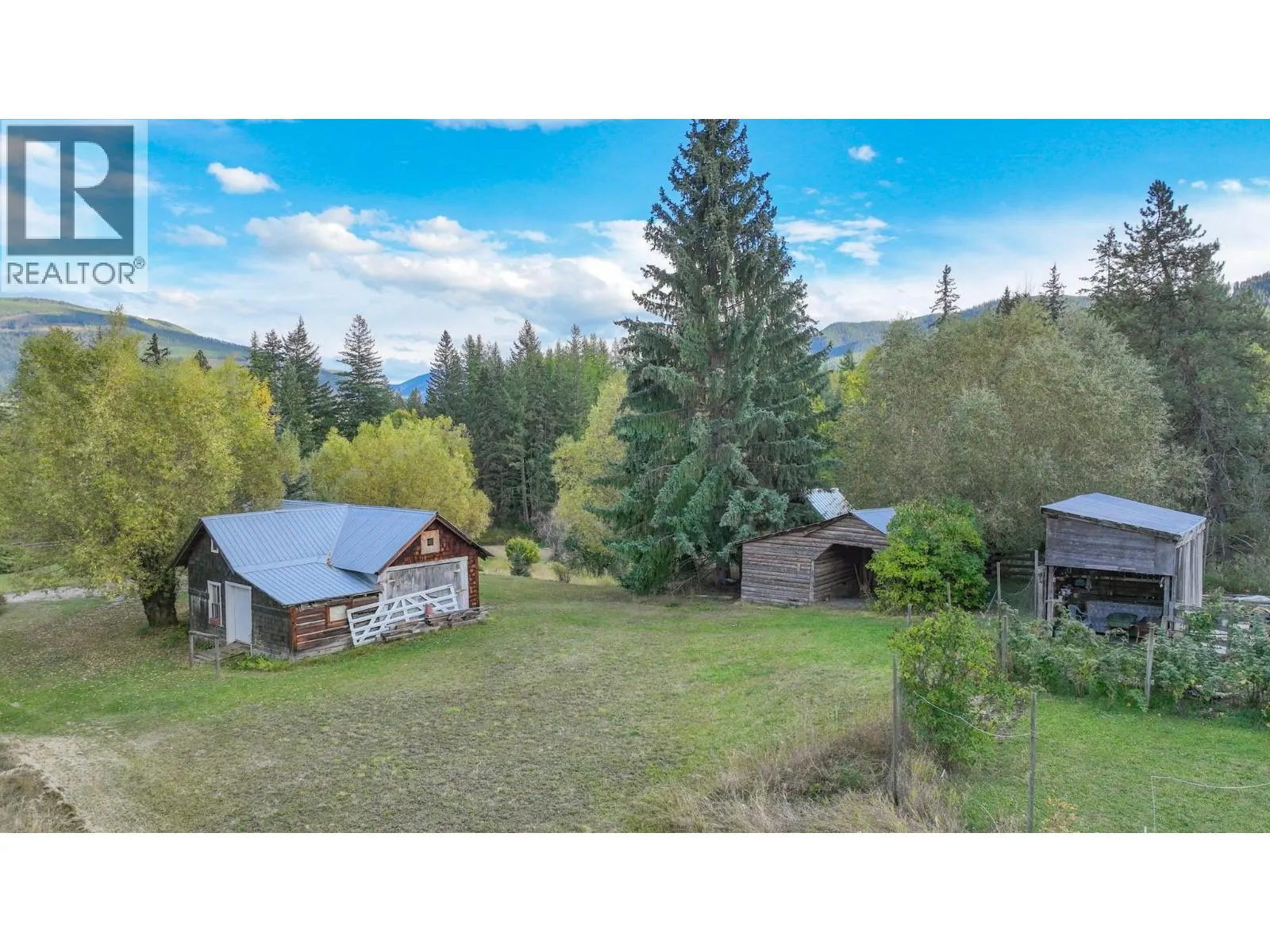3144 Creighton Valley Road