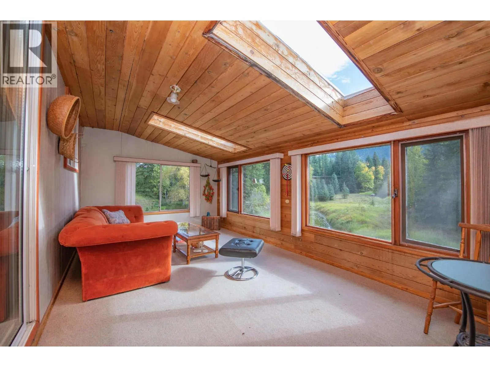 3144 Creighton Valley Road