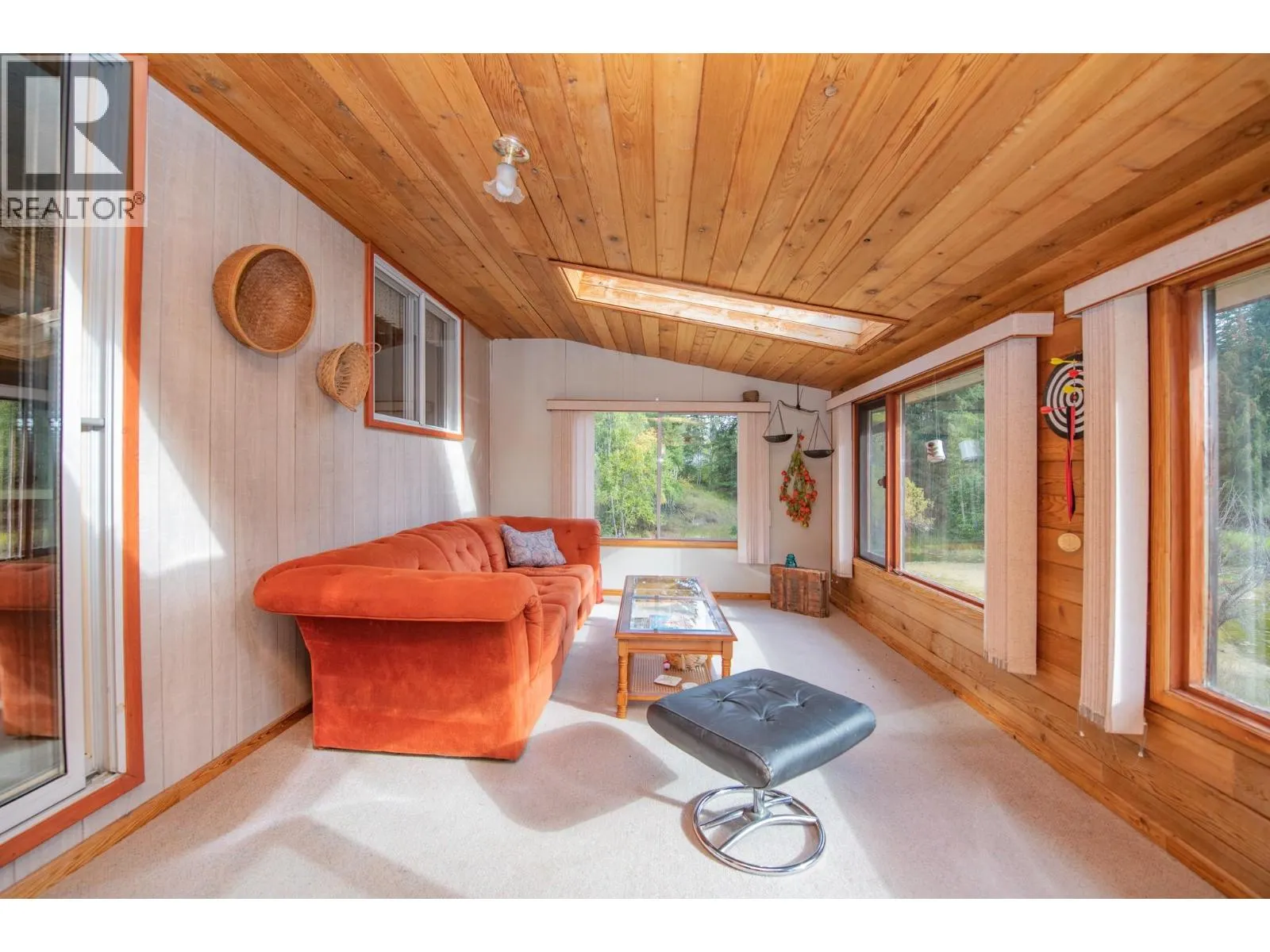 3144 Creighton Valley Road