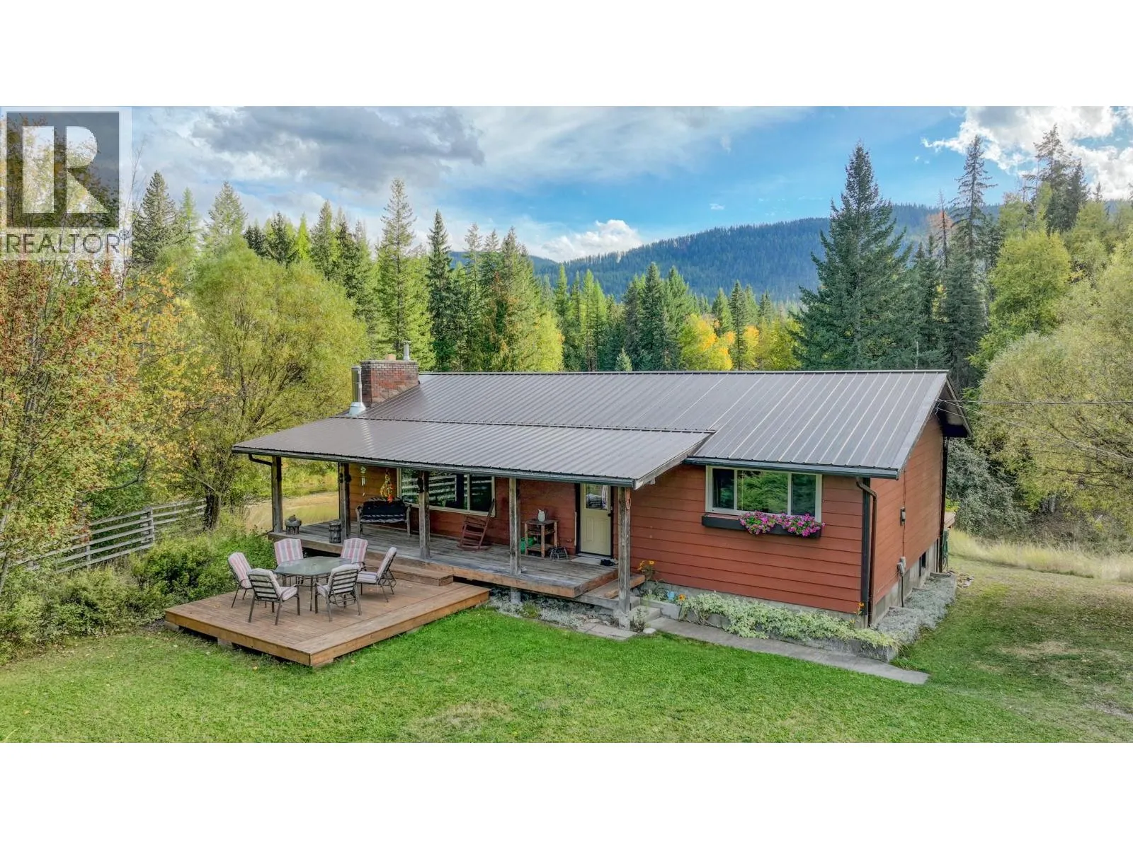 3144 Creighton Valley Road