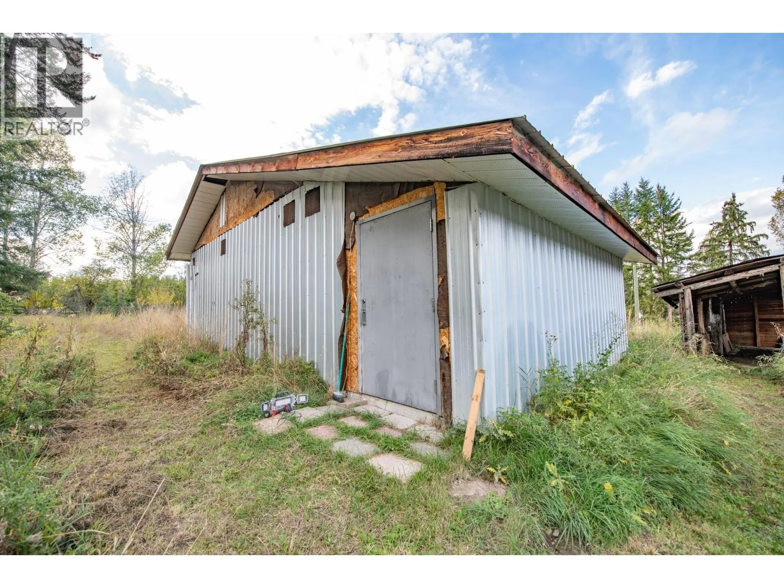 3144 Creighton Valley Road