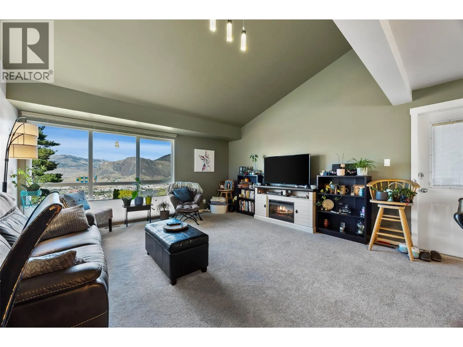 137 MCGILL Road Unit# 17