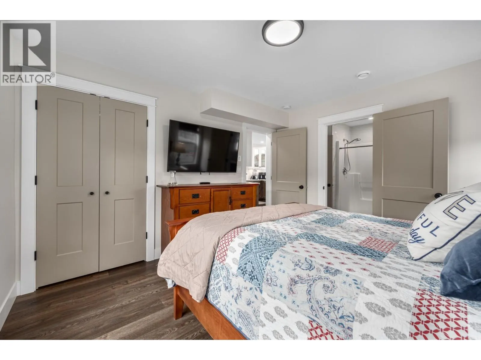 1508 COVERT Place