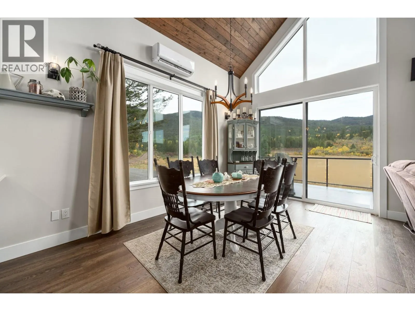 1508 COVERT Place