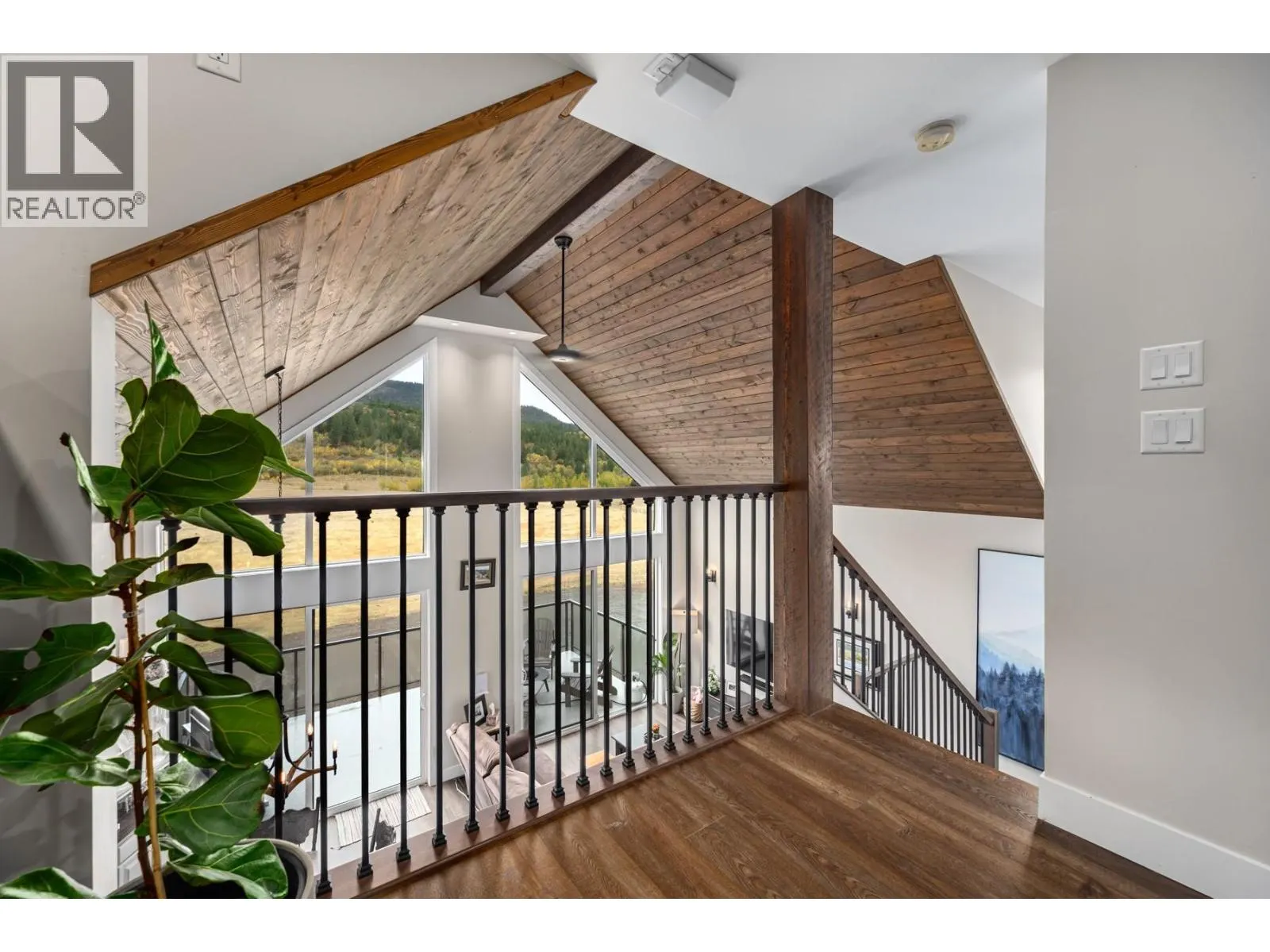 1508 COVERT Place