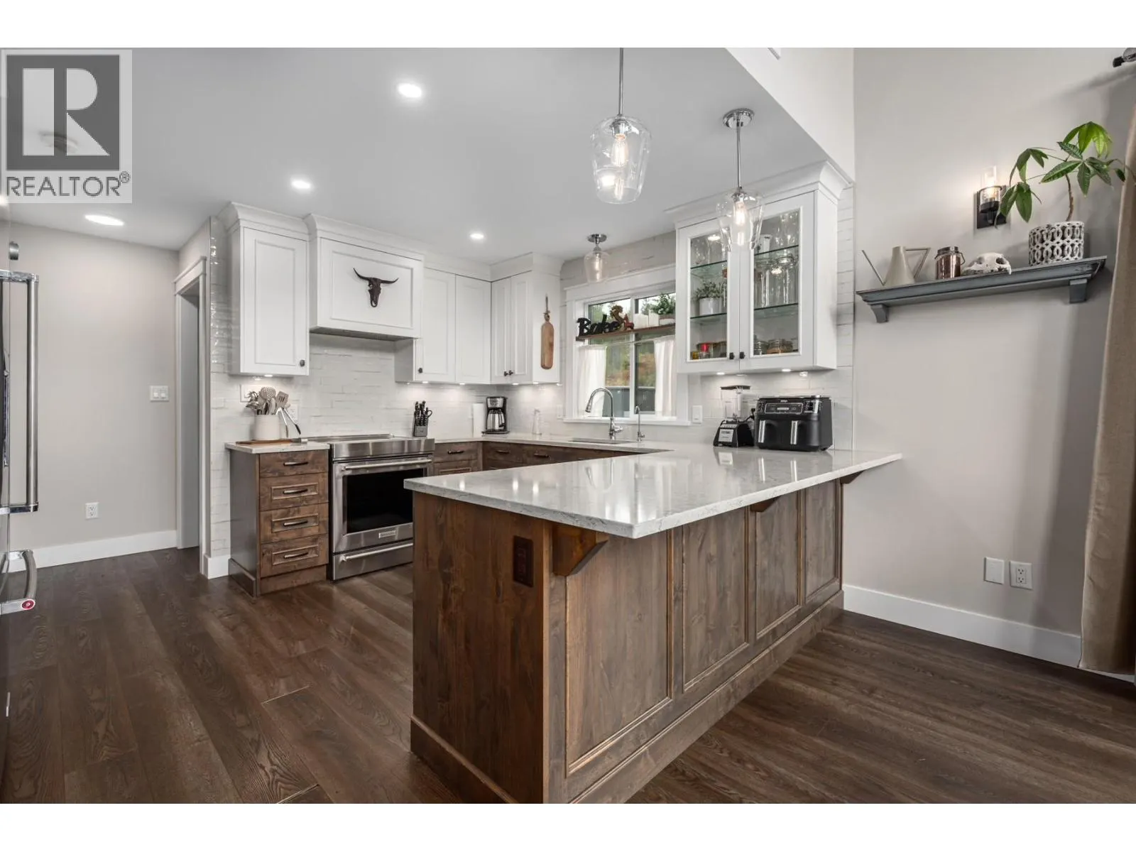 1508 COVERT Place