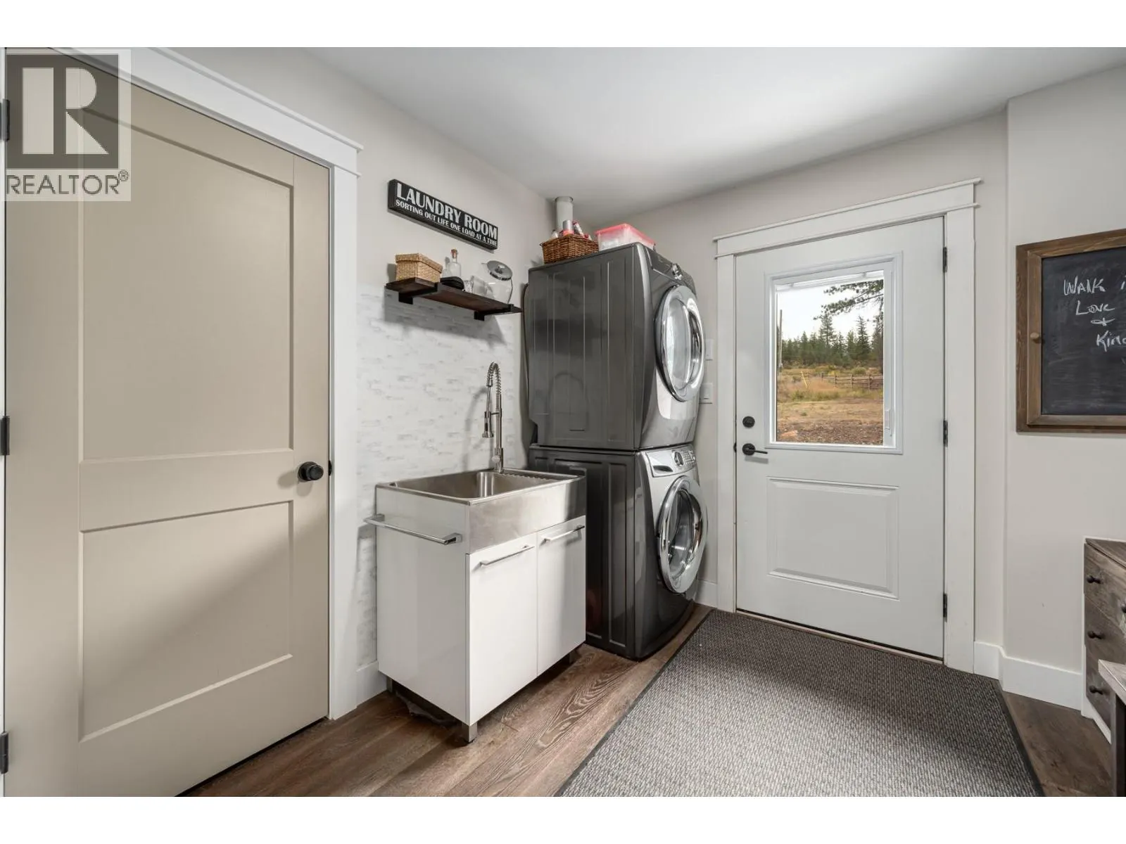 1508 COVERT Place
