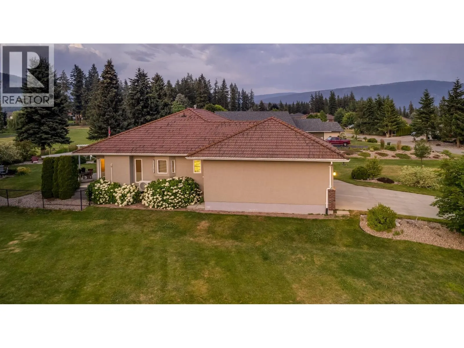 2642 Golf View Place