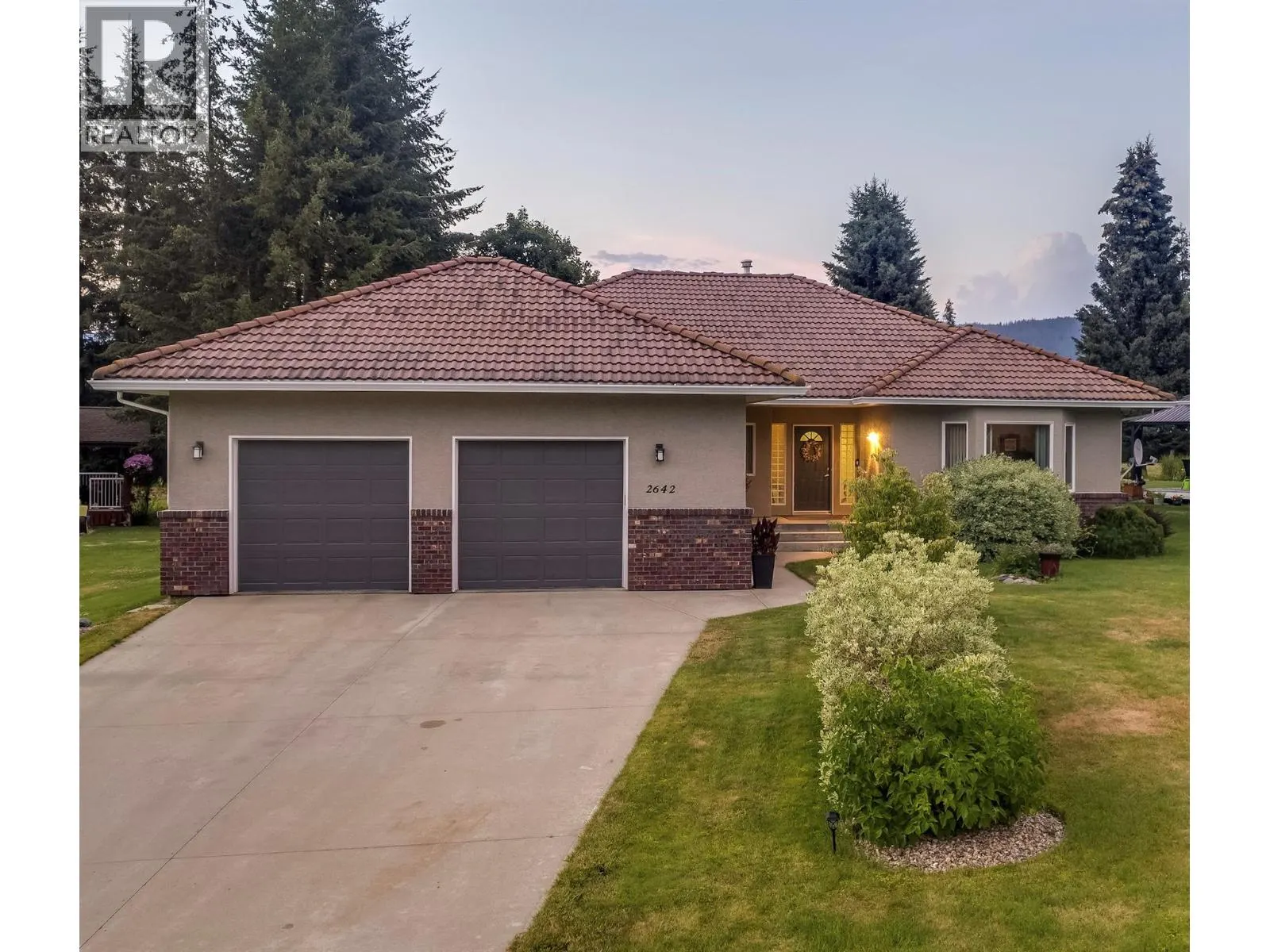 2642 Golf View Place