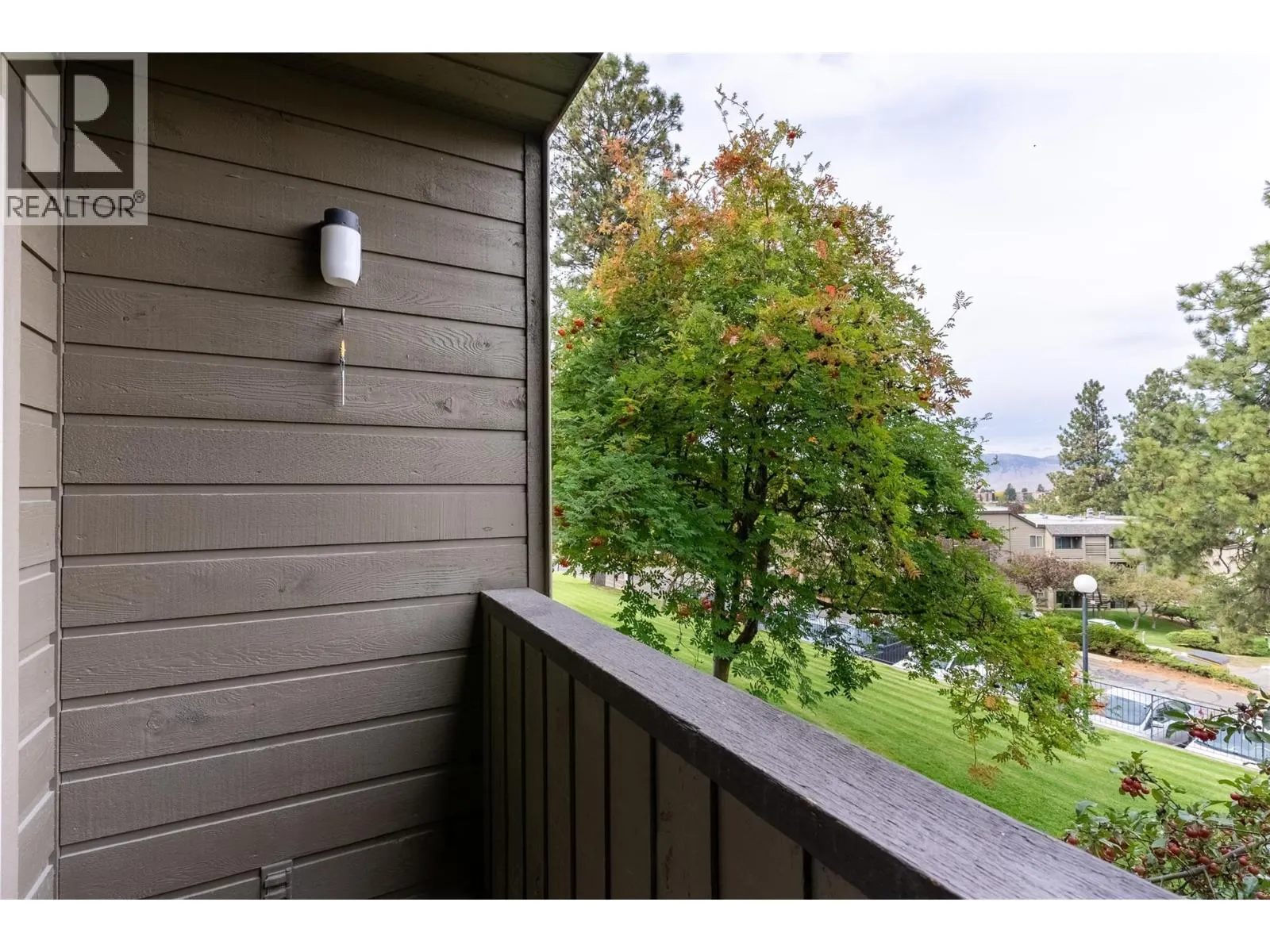1560 SUMMIT Drive Unit# 225