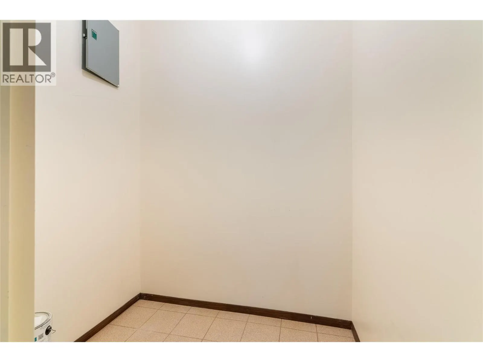 1560 SUMMIT Drive Unit# 225