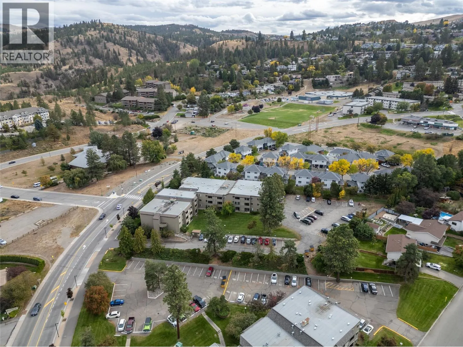 1560 SUMMIT Drive Unit# 225
