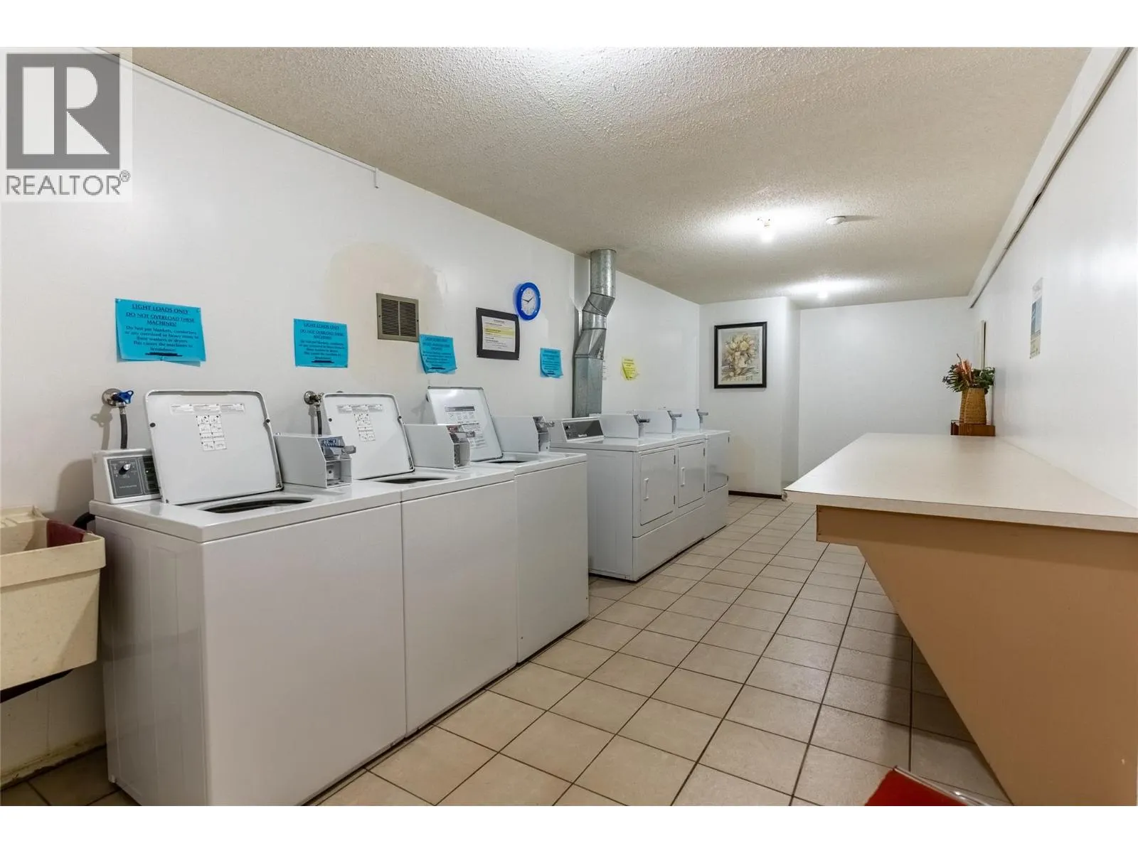 1560 SUMMIT Drive Unit# 225