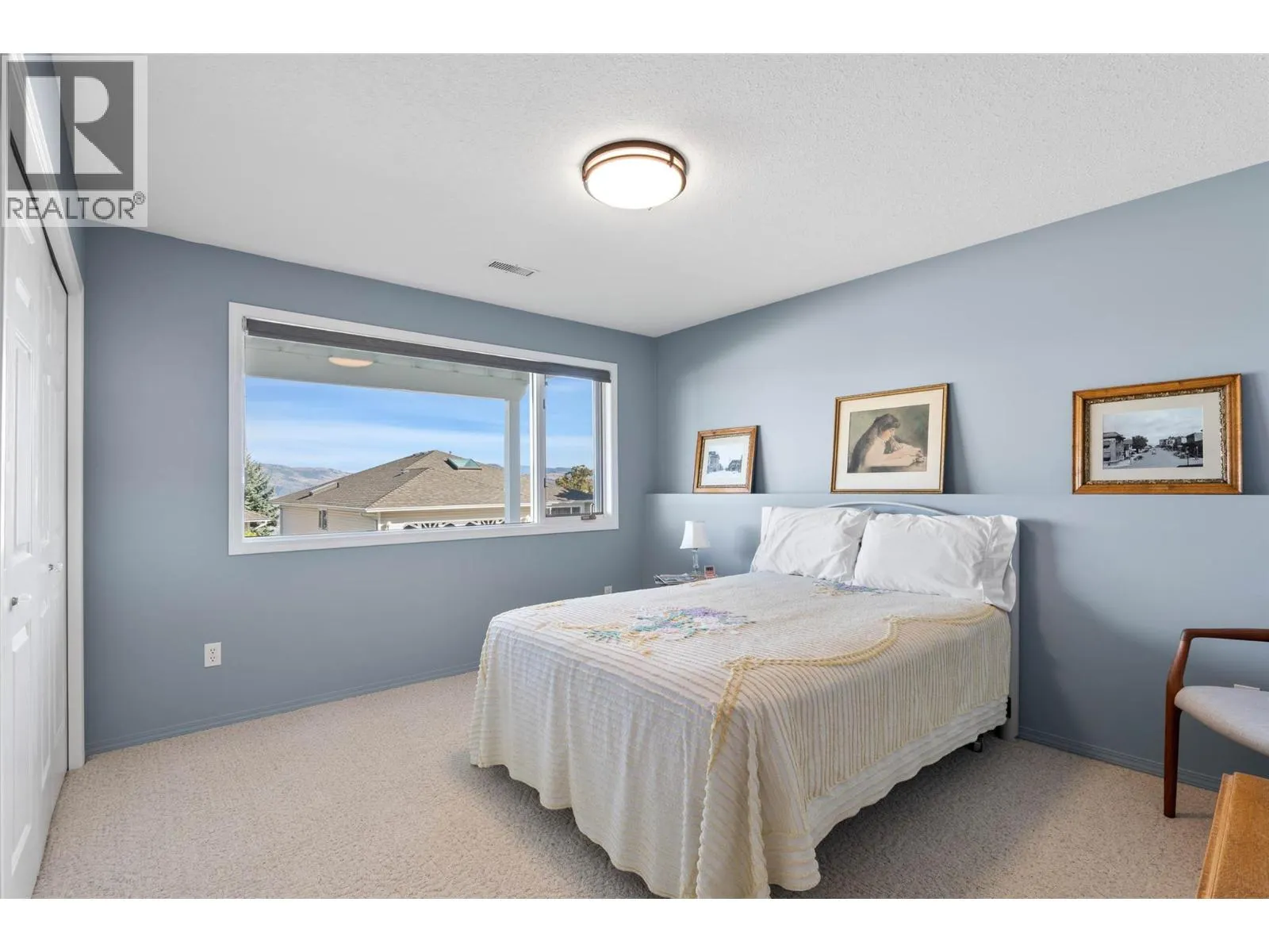 2030 Van Horne Drive Unit# 24