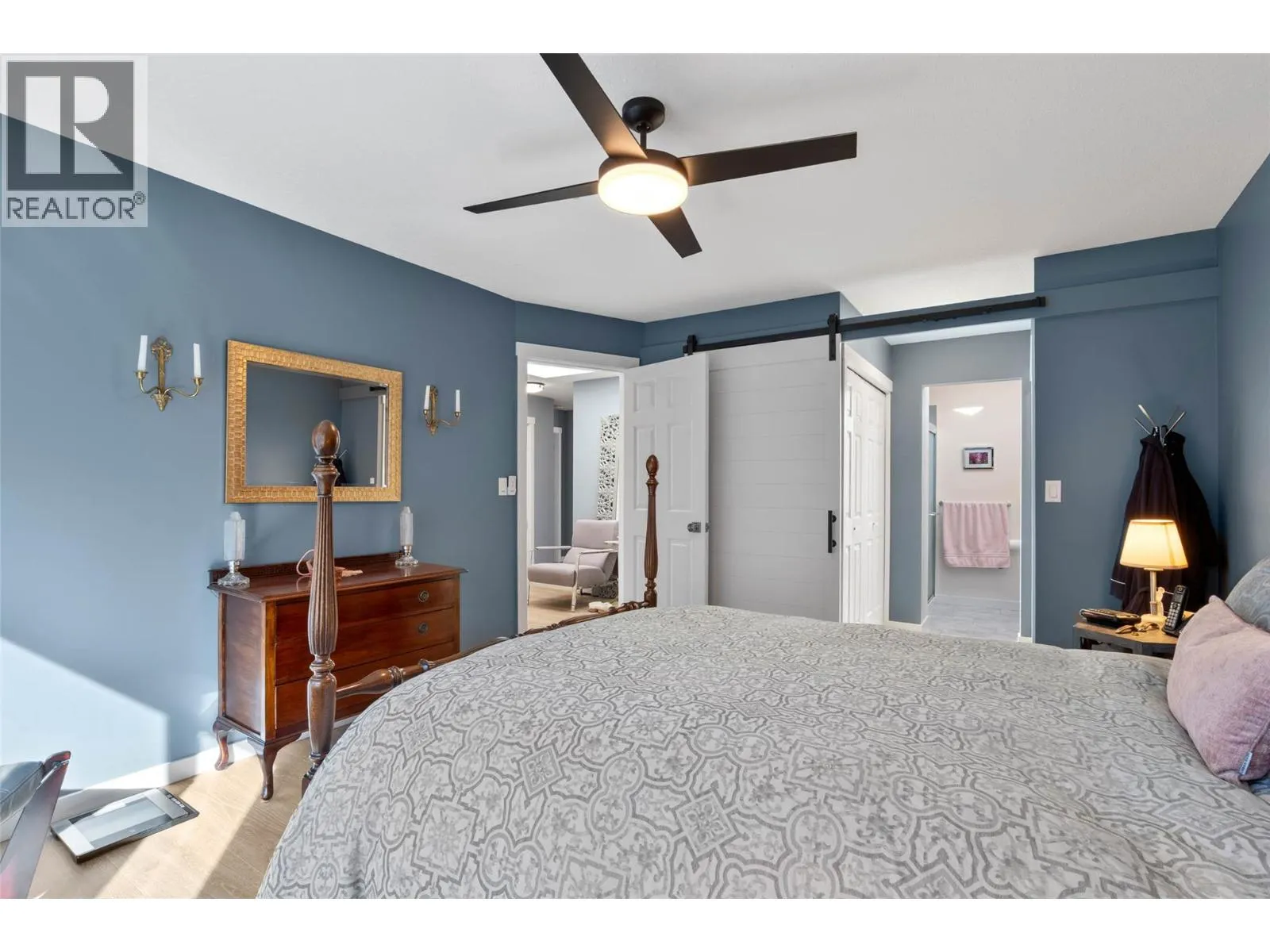 2030 Van Horne Drive Unit# 24