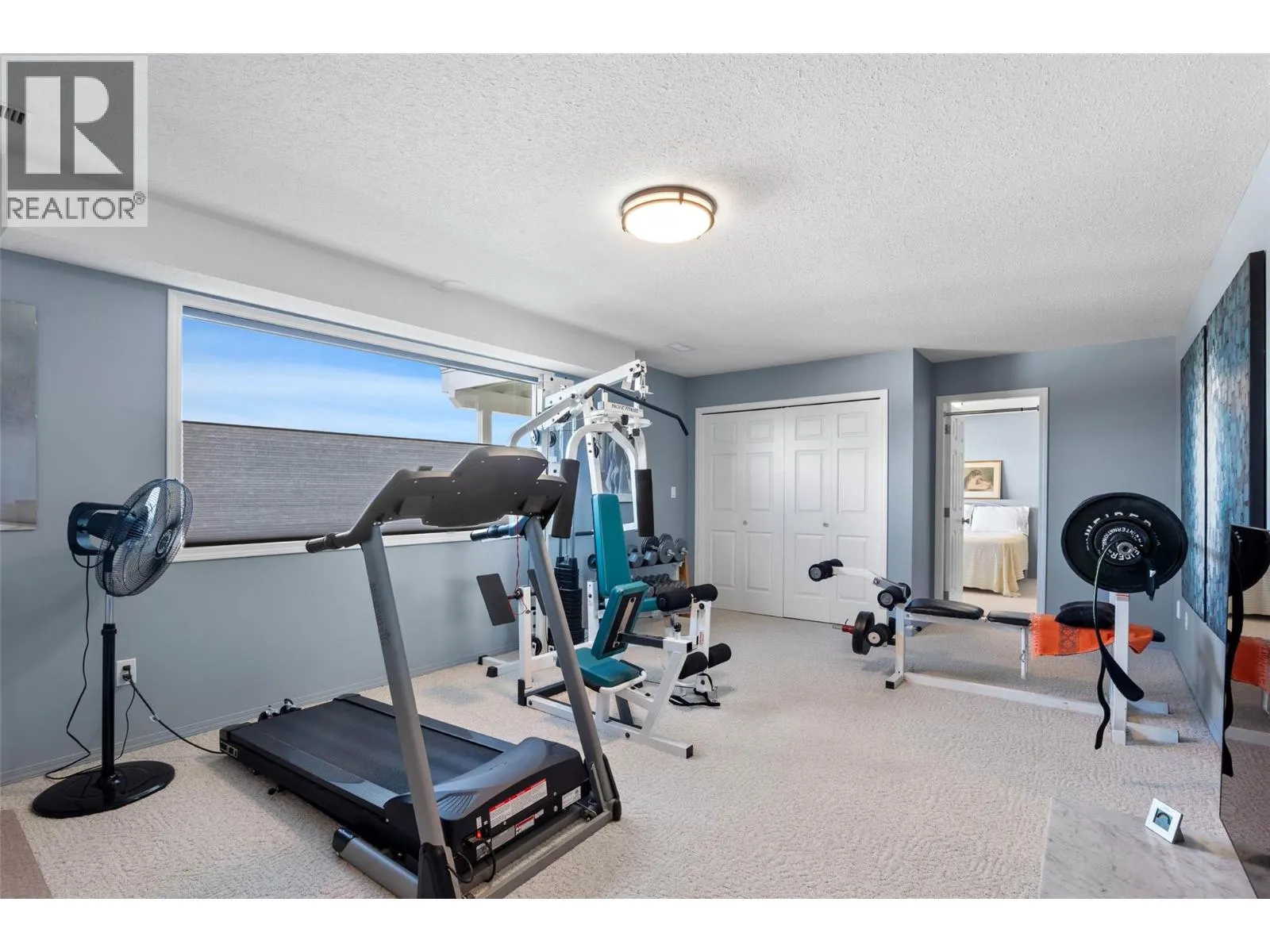2030 Van Horne Drive Unit# 24