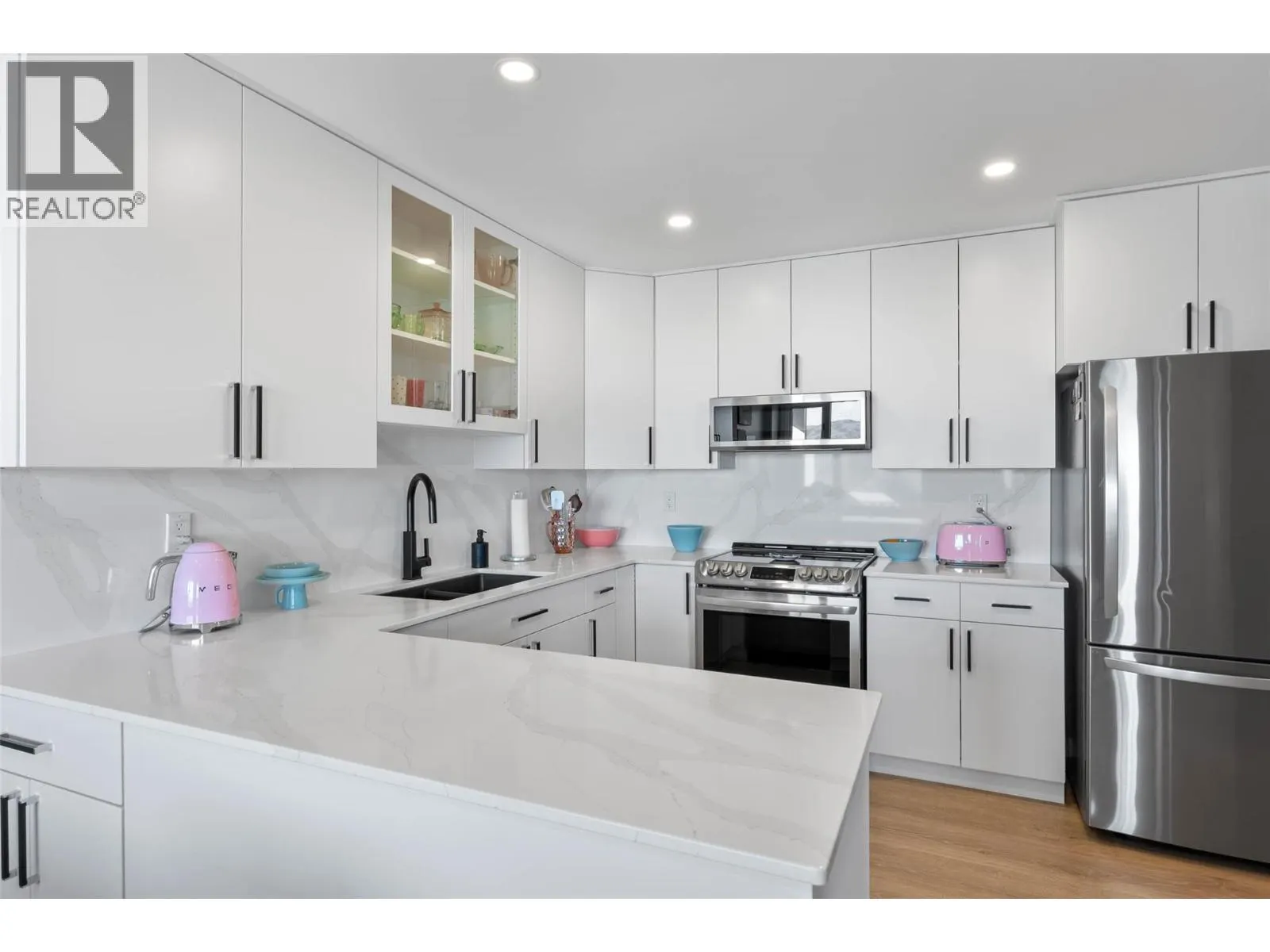 2030 Van Horne Drive Unit# 24