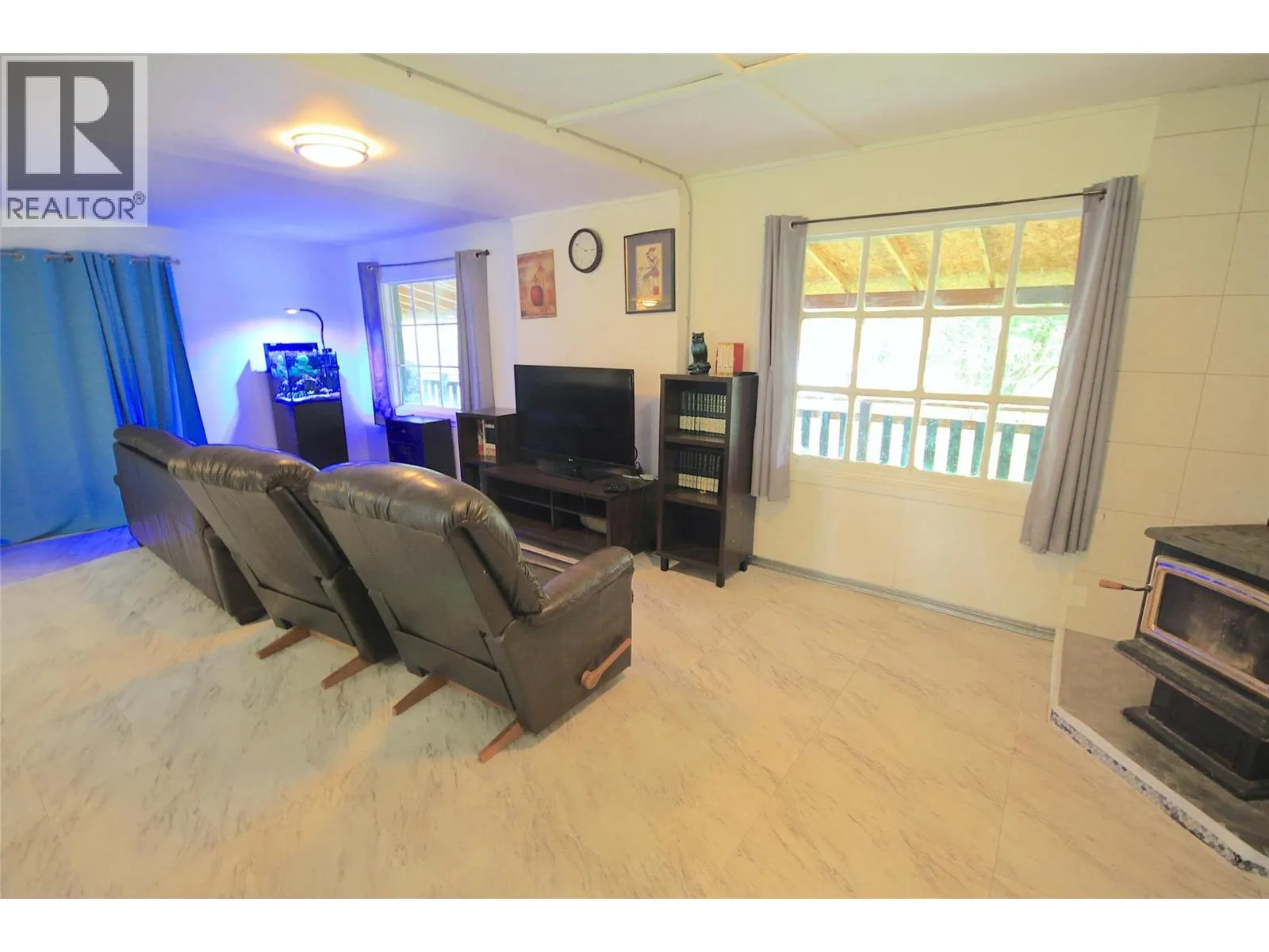 3194 Creighton Valley Road